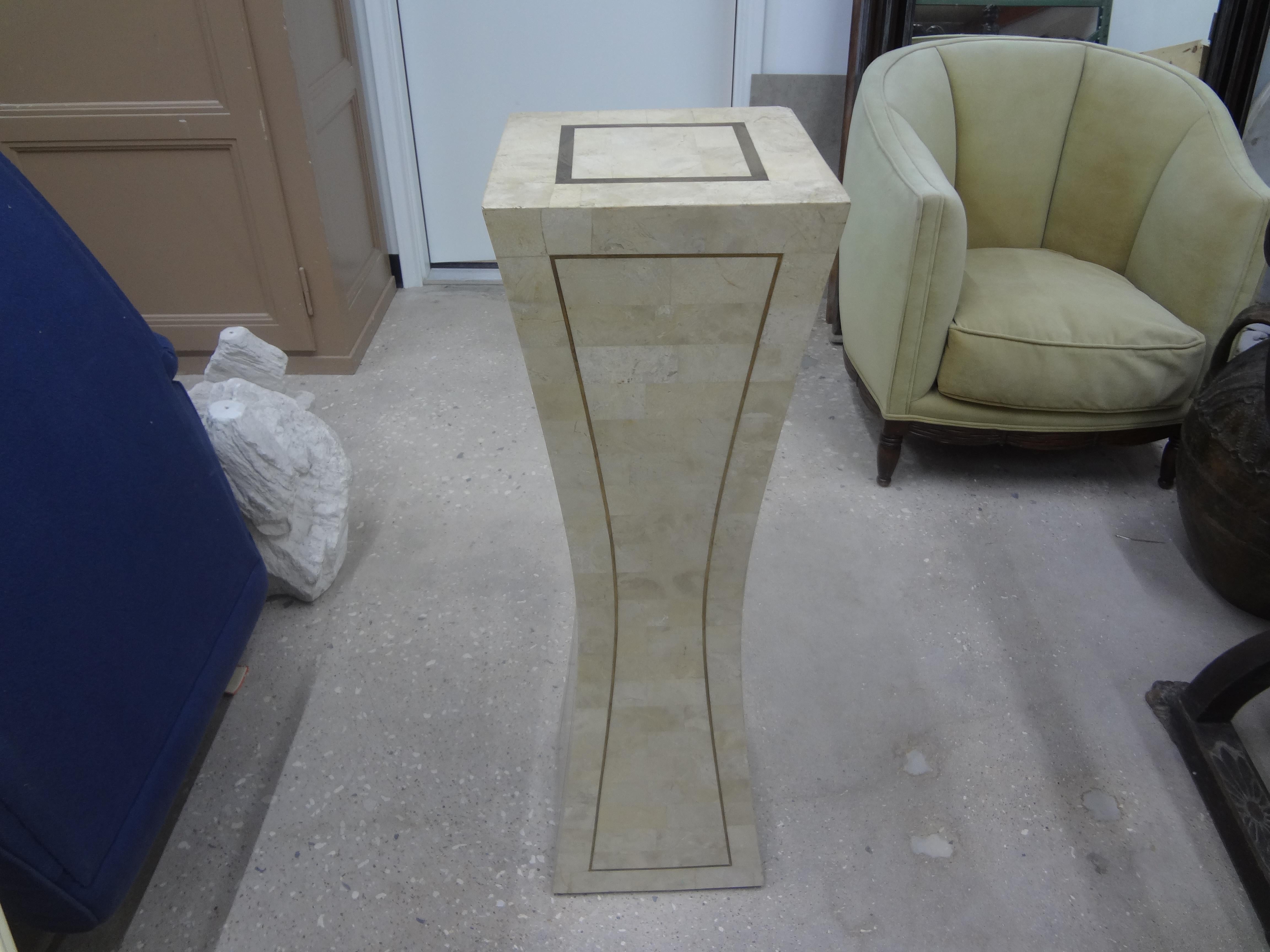 Large Tessellated Stone and Brass Pedestal In Good Condition For Sale In Houston, TX