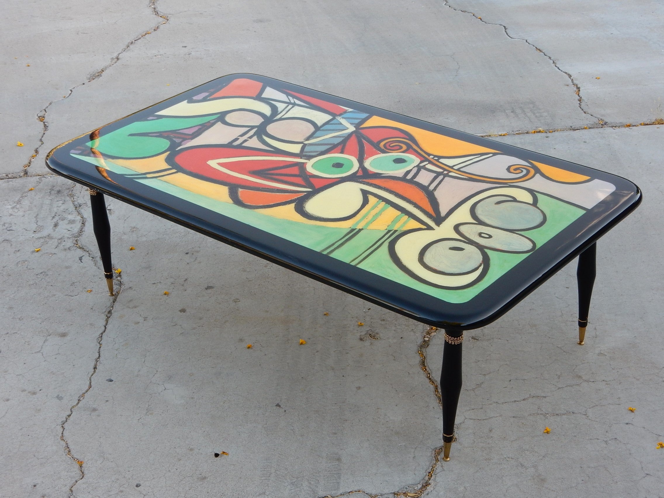 Post-Modern Laquered Picasso Art Cocktail Table For Sale 2