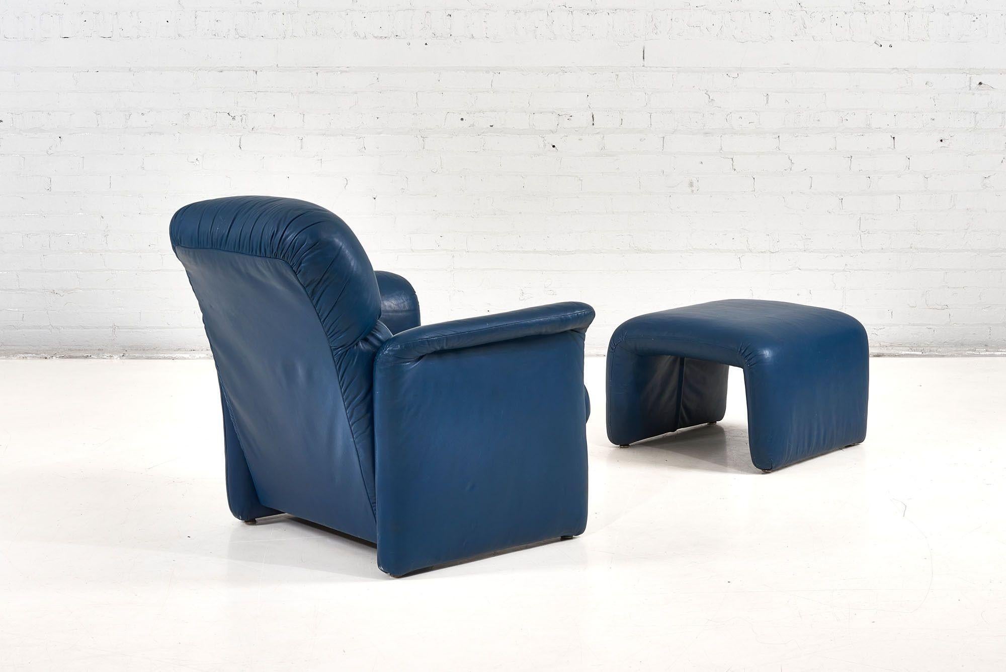 Post-Modern Post Modern Leather Lounge Chair with Waterfall Ottoman, 1980