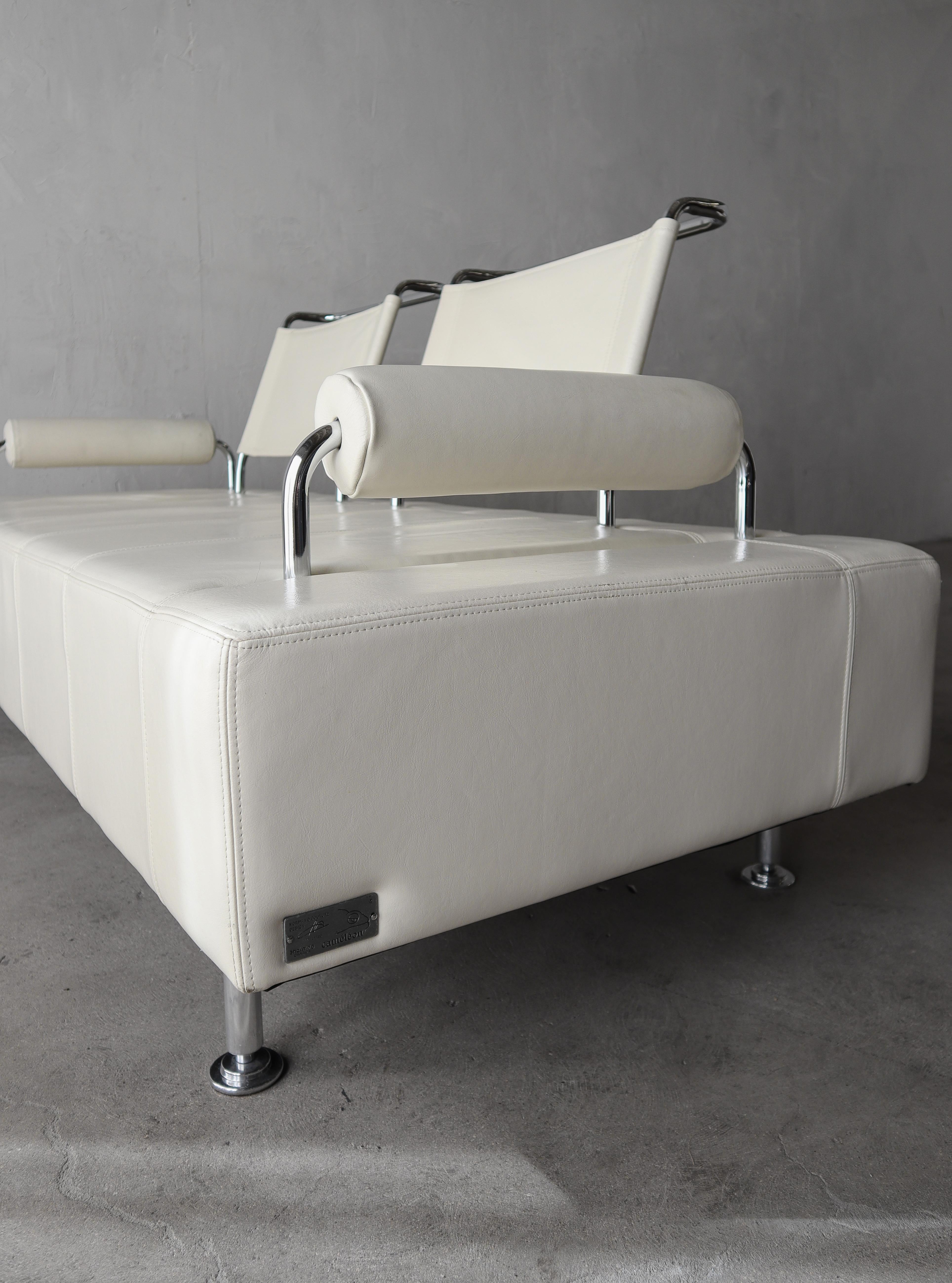 Cuir Canapé et chaise en cuir post-moderne par Shermag  en vente