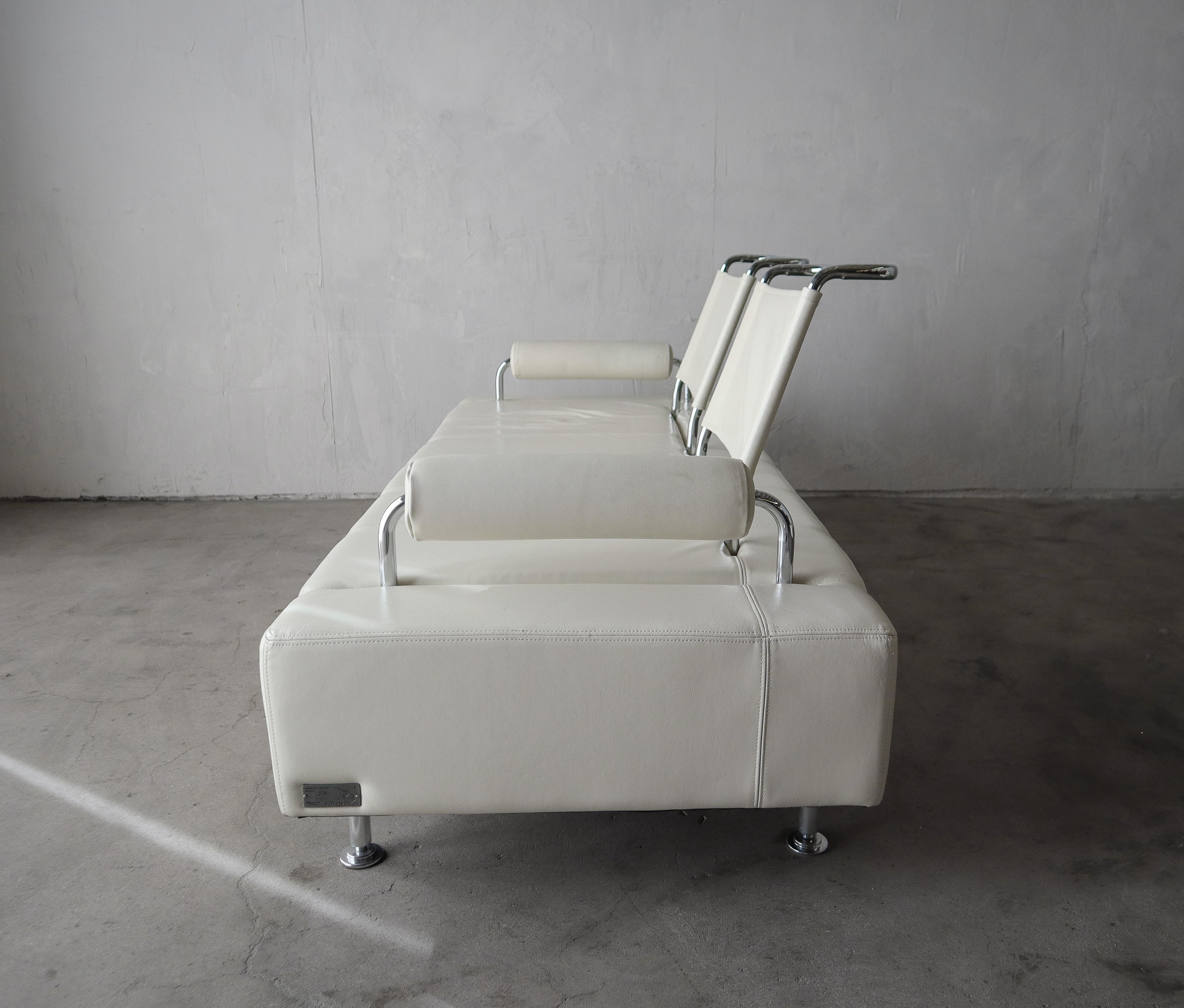 Canapé et chaise en cuir post-moderne par Shermag  en vente 1