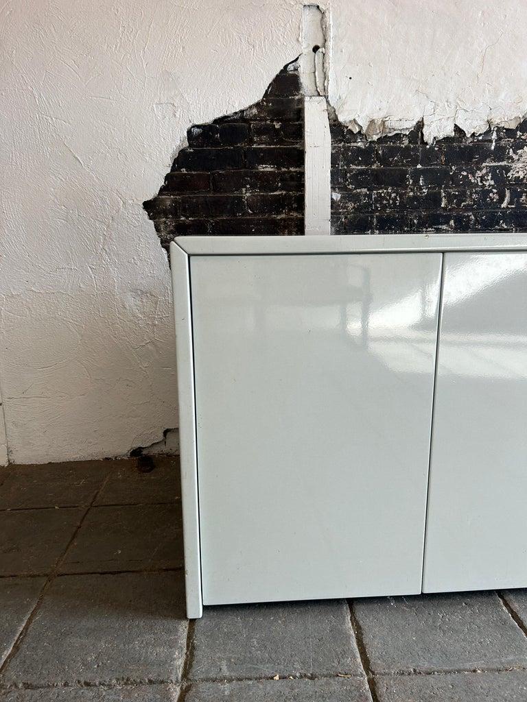 American Post modern light gray gloss lacquer 4 door credenza Cabinet For Sale