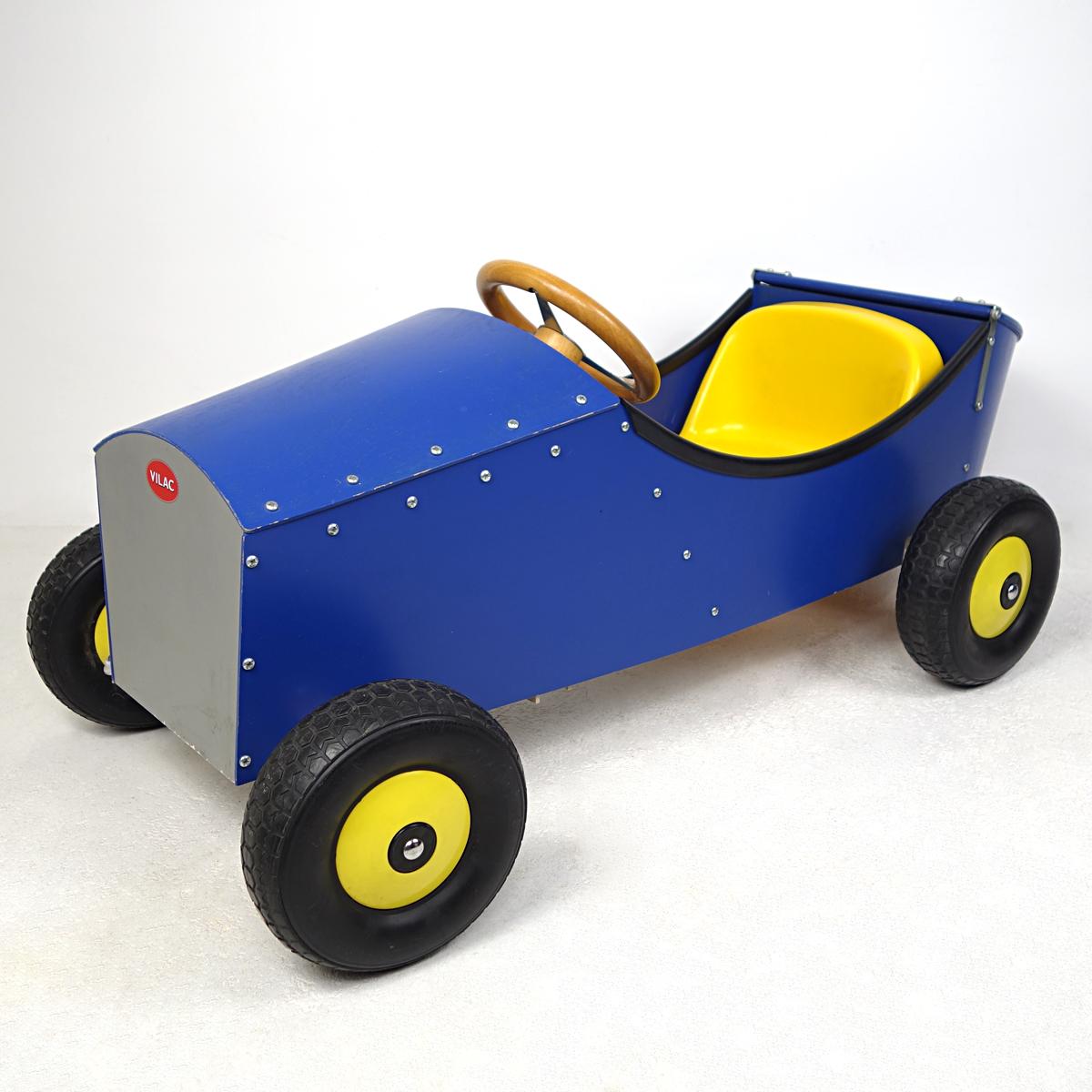 Post-Modern Limited Edition Pedal Car Vilac by Philippe Starck for La Redoute In Good Condition For Sale In Doornspijk, NL