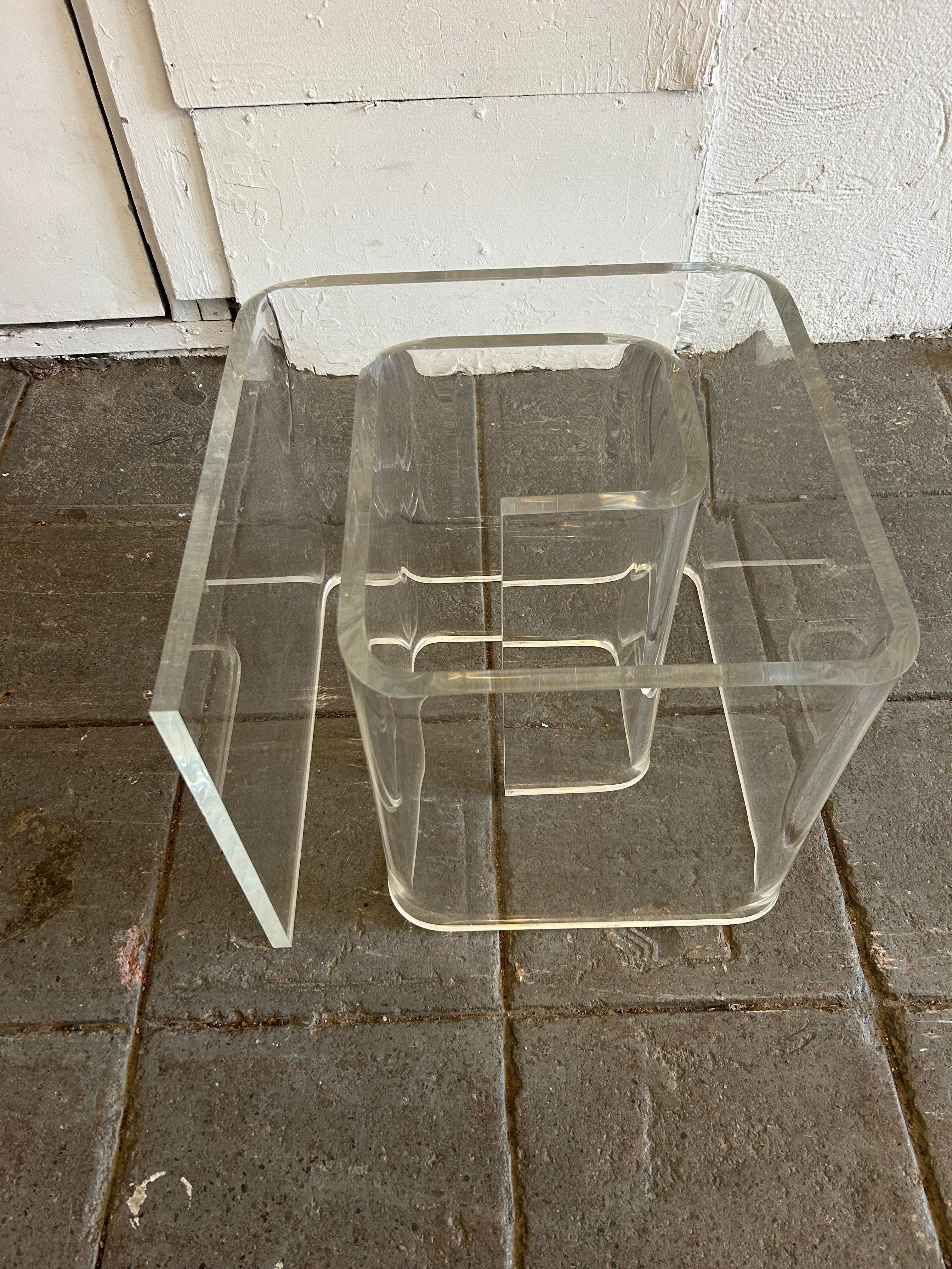 Post modern lucite snail spiral glass top coffee table For Sale 1
