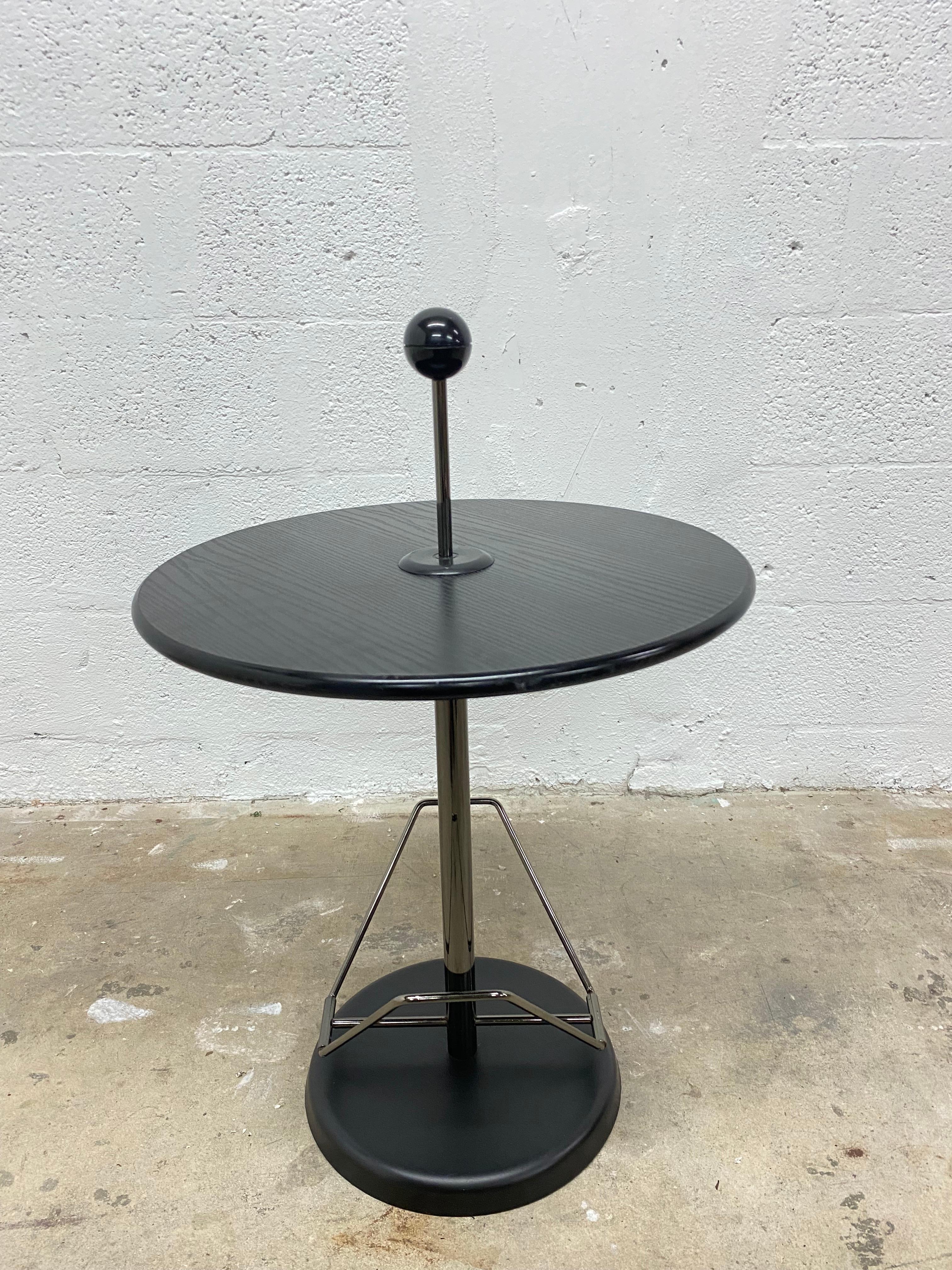 Unknown Post Modern Magazine Side Table with Ball Handle, 1980s