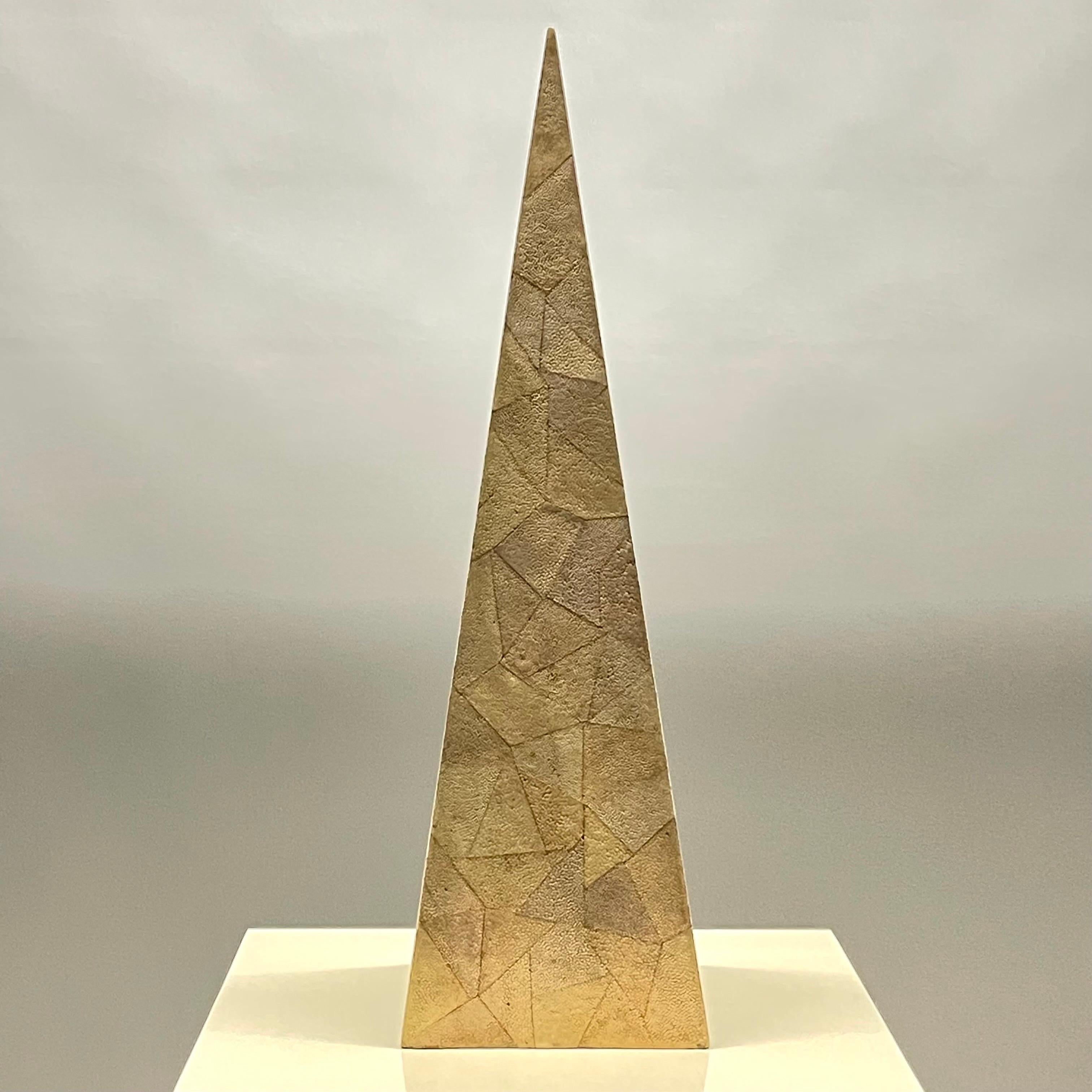 Rare stunning Obelisk or Pyramid rendered in a hand applied abstract mosaic neutral shagreen. Made in the Philippines by Maitland-Smith, LTD. Circa 1990s.