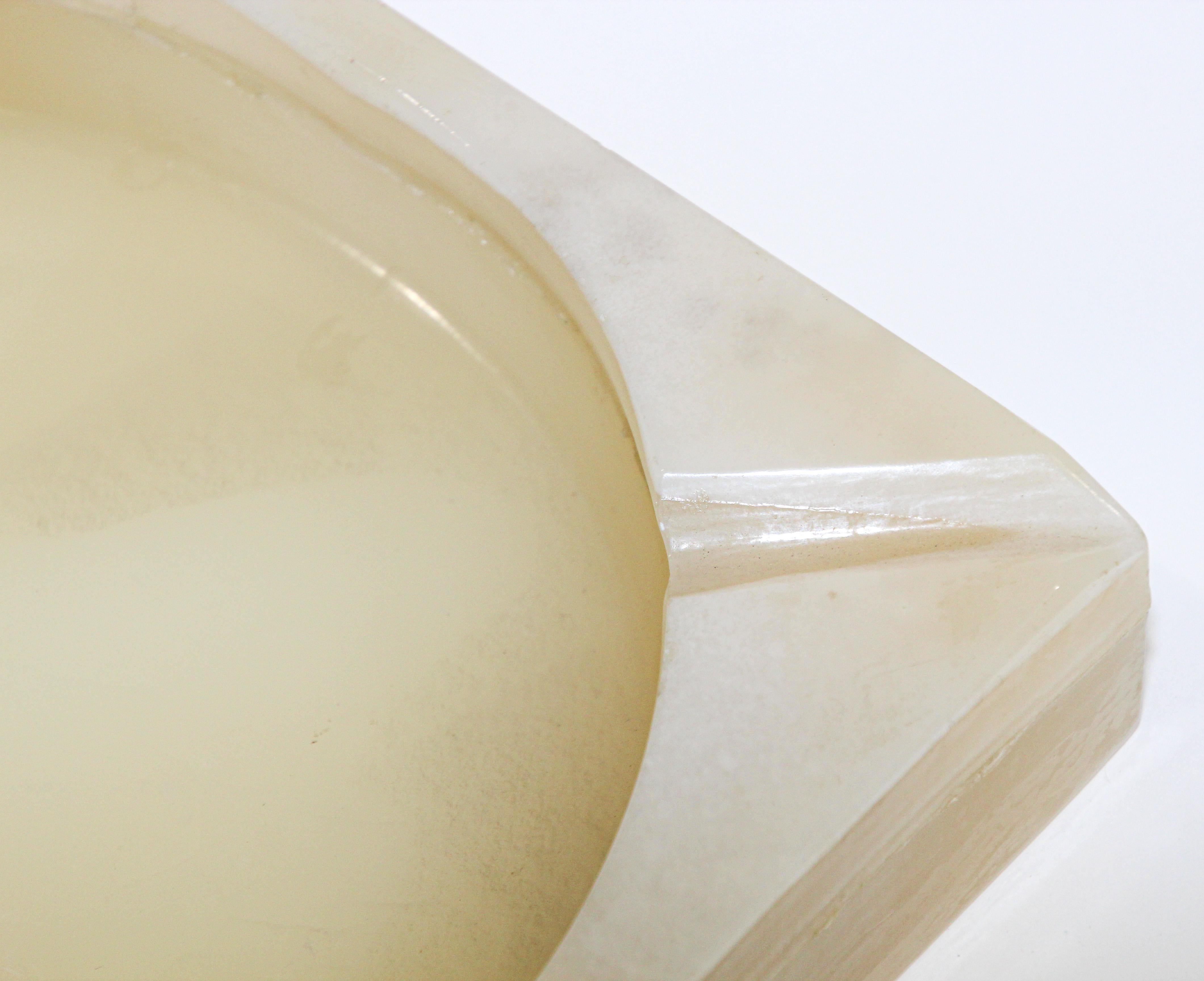 Post Modern Alabaster Ashtray 1970, Made in Italy For Sale 2