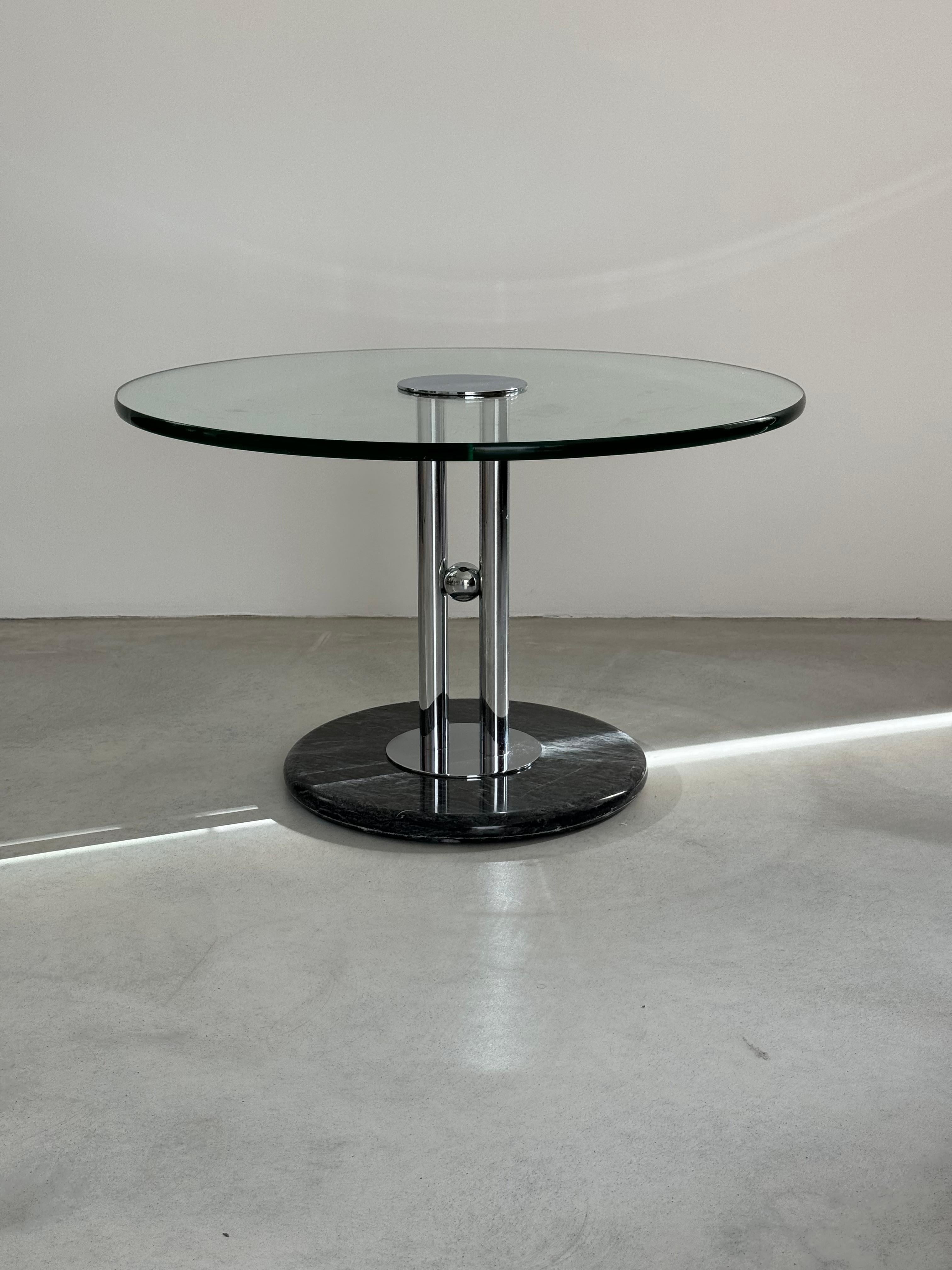 Post-Modern marble & glass coffee table, Italian design, circa 1980s For Sale 9