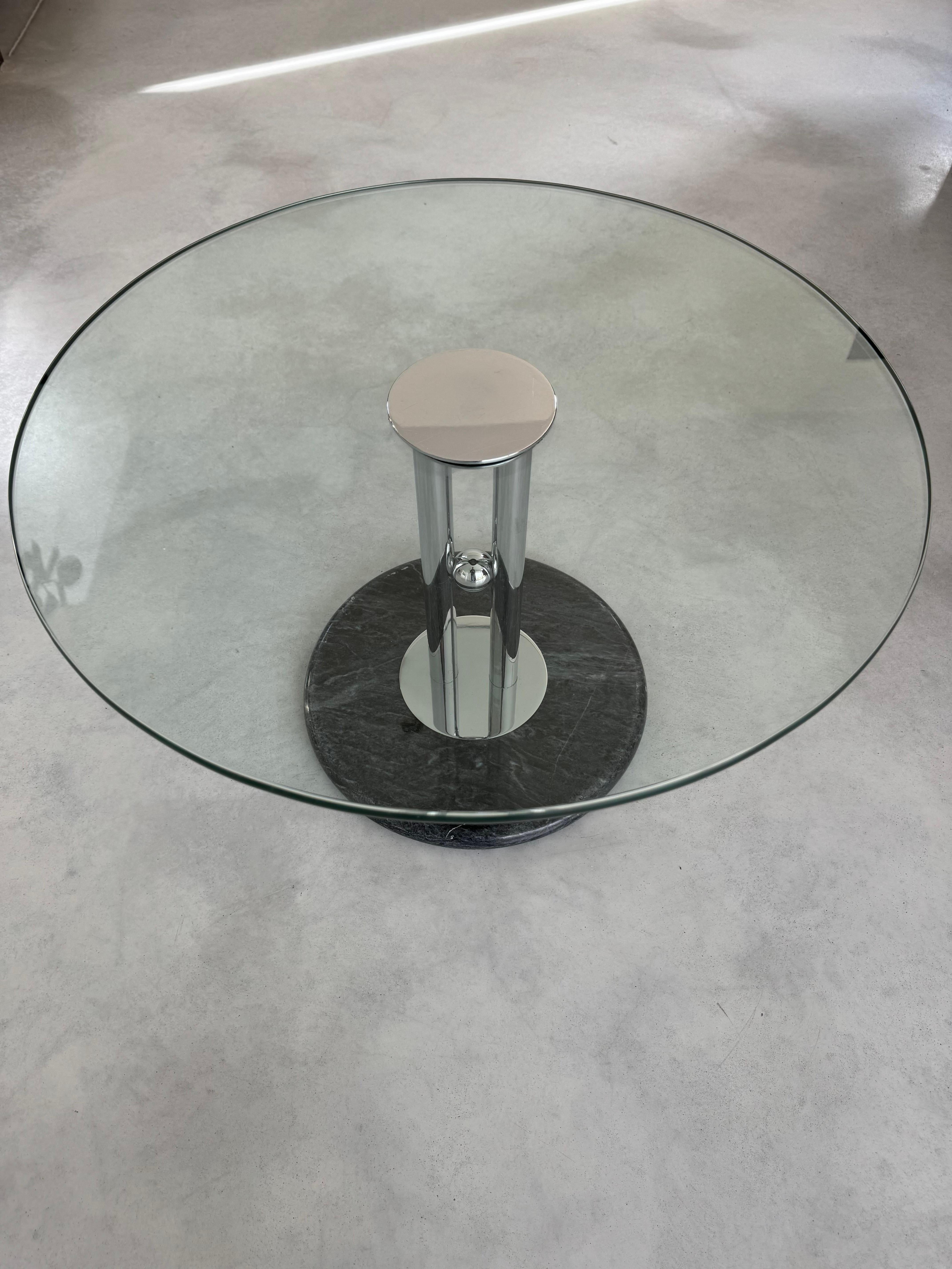 Post-Modern marble & glass coffee table, Italian design, circa 1980s In Good Condition For Sale In leucate, FR
