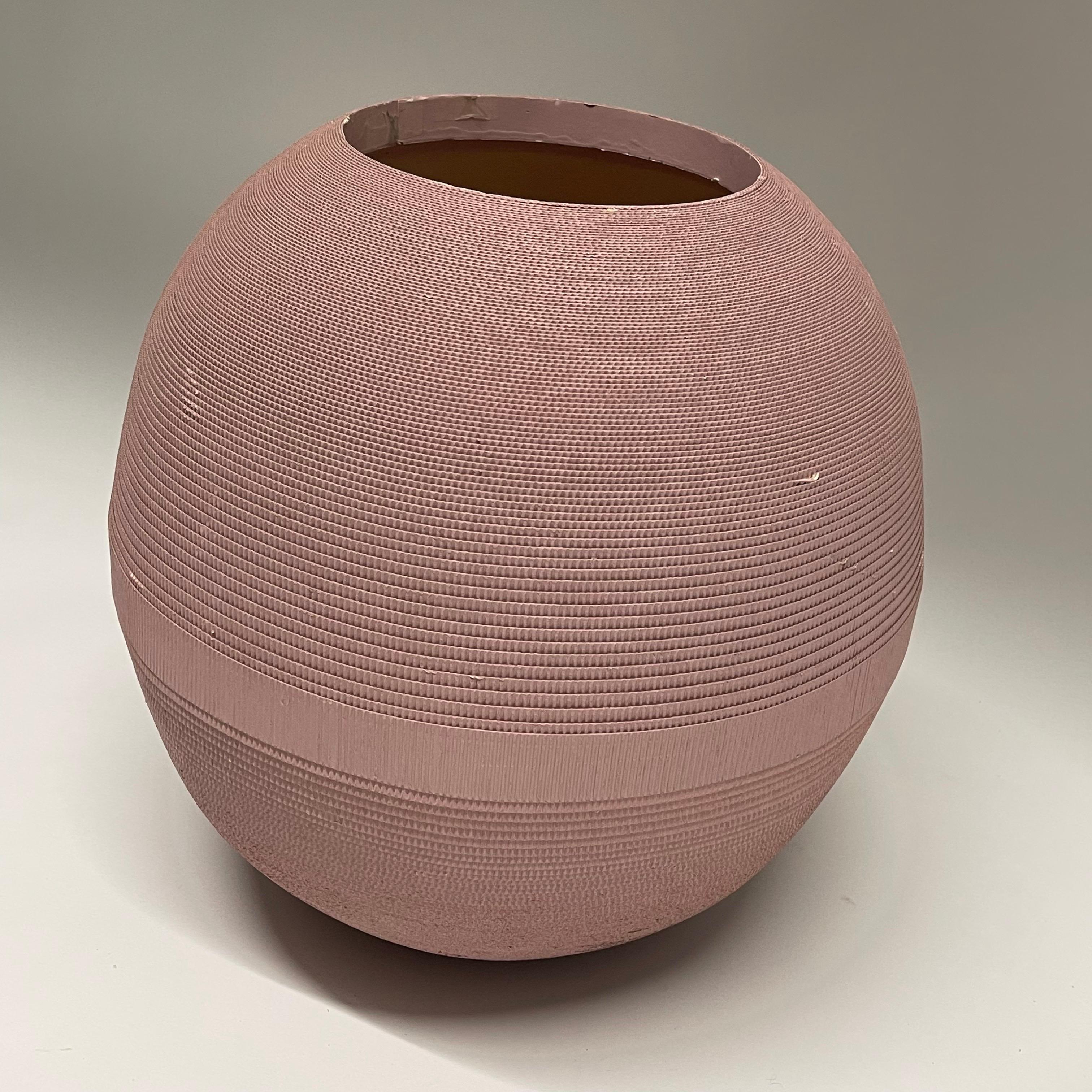 Post-Modern decorative sculpture vase rendered in painted corrugated cardboard, by Flute, Chicago, 1980s