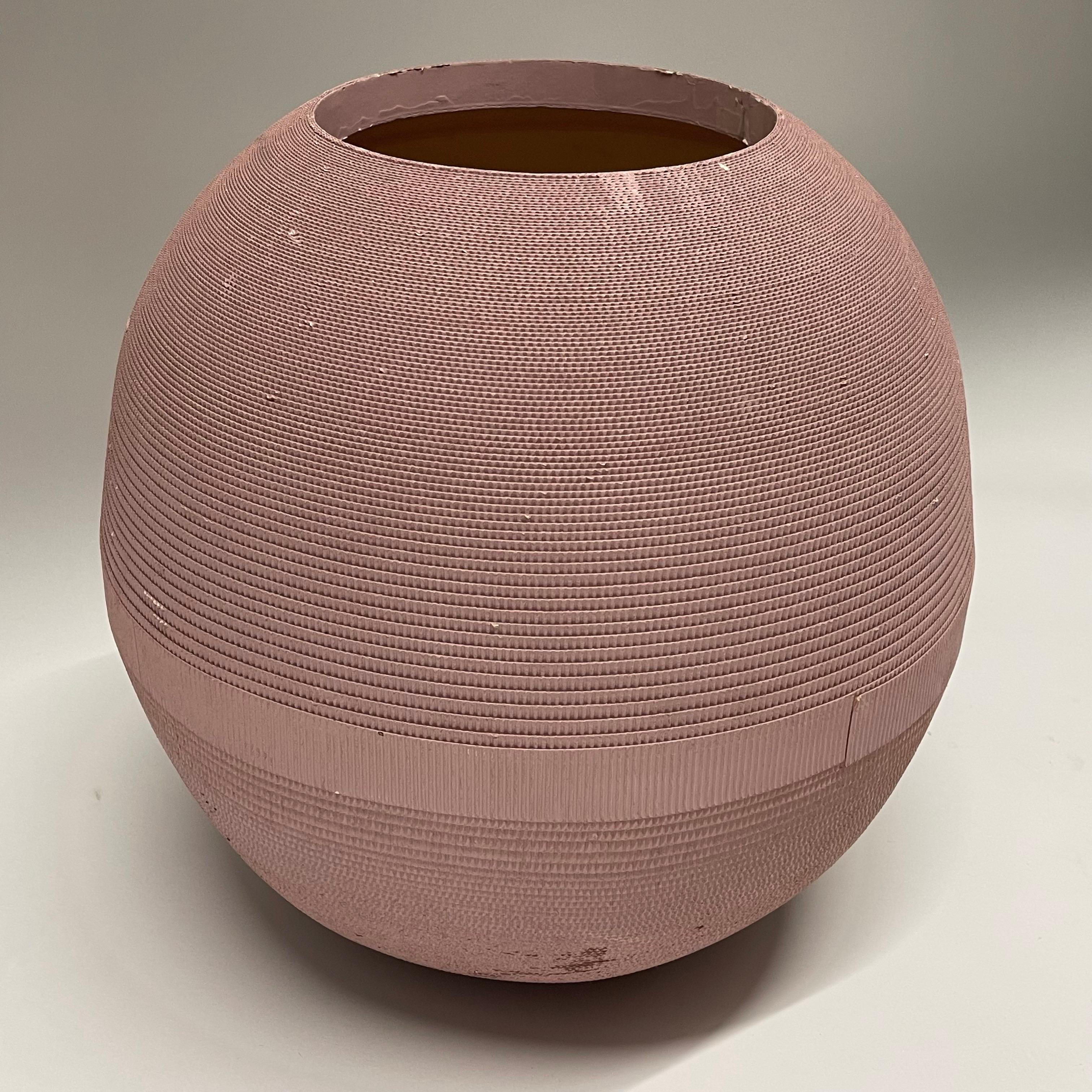 Post-Modern Post Modern Mauve Pink Painted Corrugated Cardboard Vase, by Flute Chicago For Sale