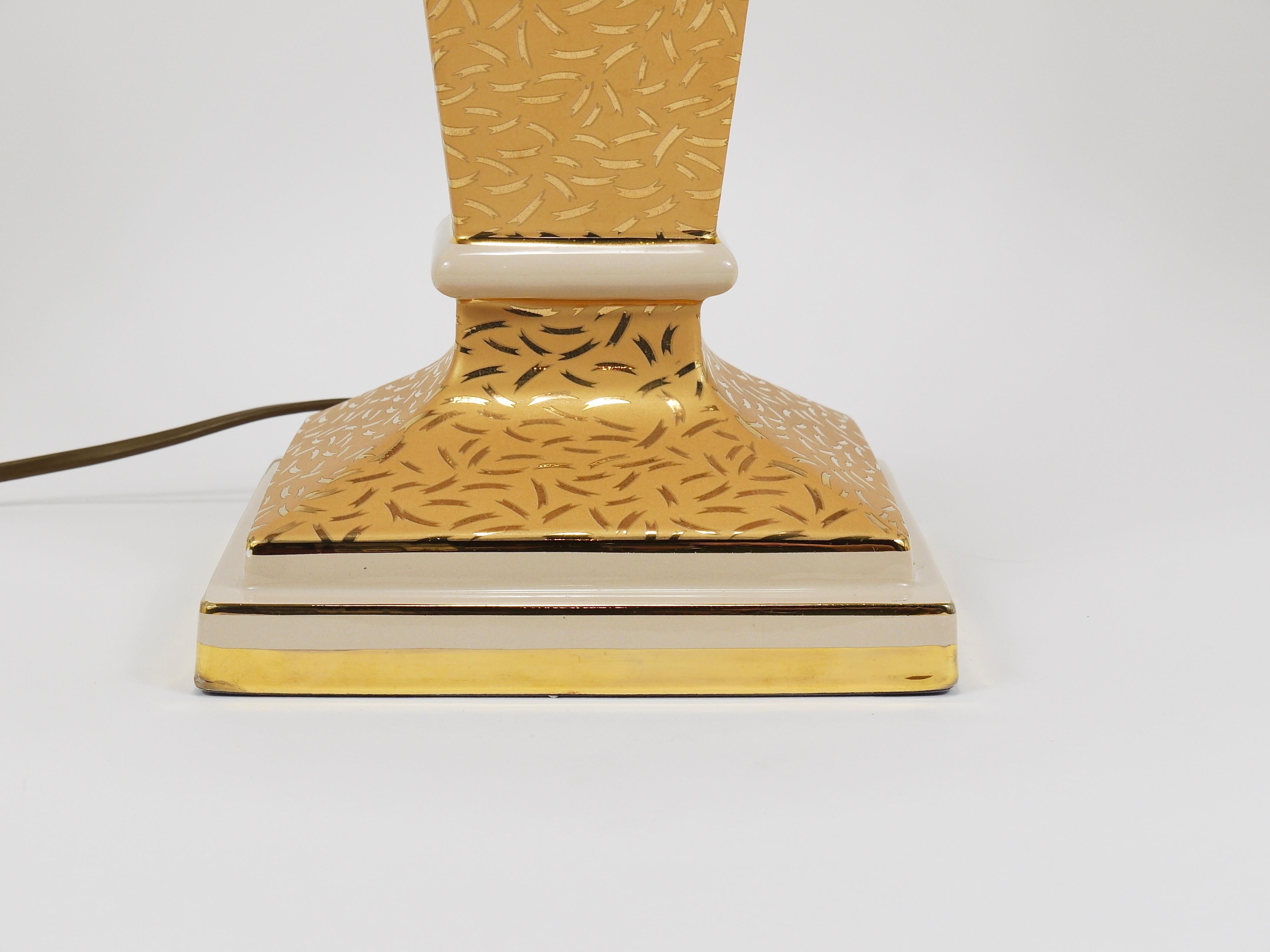 Post-Modern Memphis & Art Deco Style Porcelain Table or Side Lamp, Italy, 1980s For Sale 14