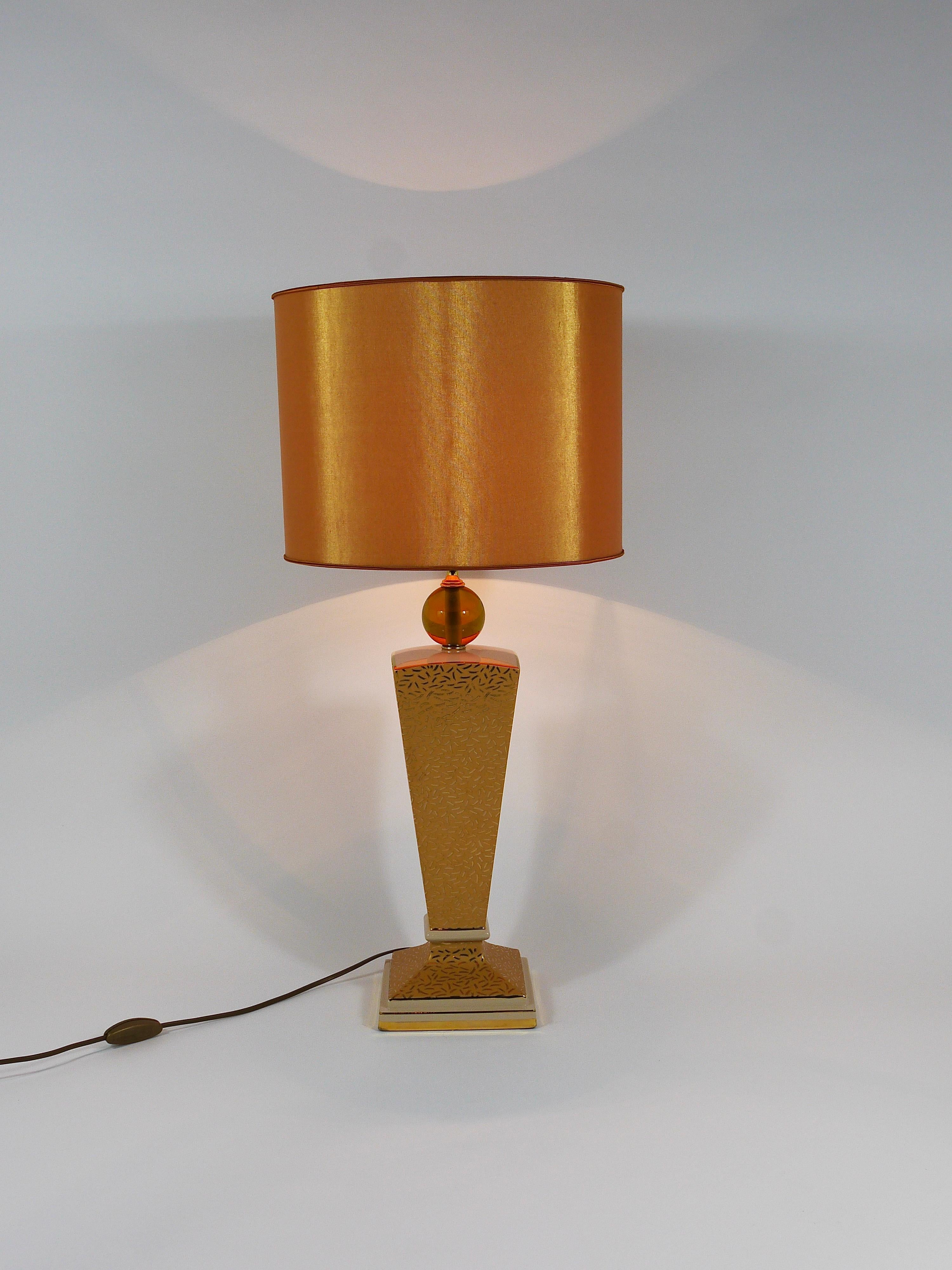 Post-Modern Memphis & Art Deco Style Porcelain Table or Side Lamp, Italy, 1980s In Good Condition For Sale In Vienna, AT