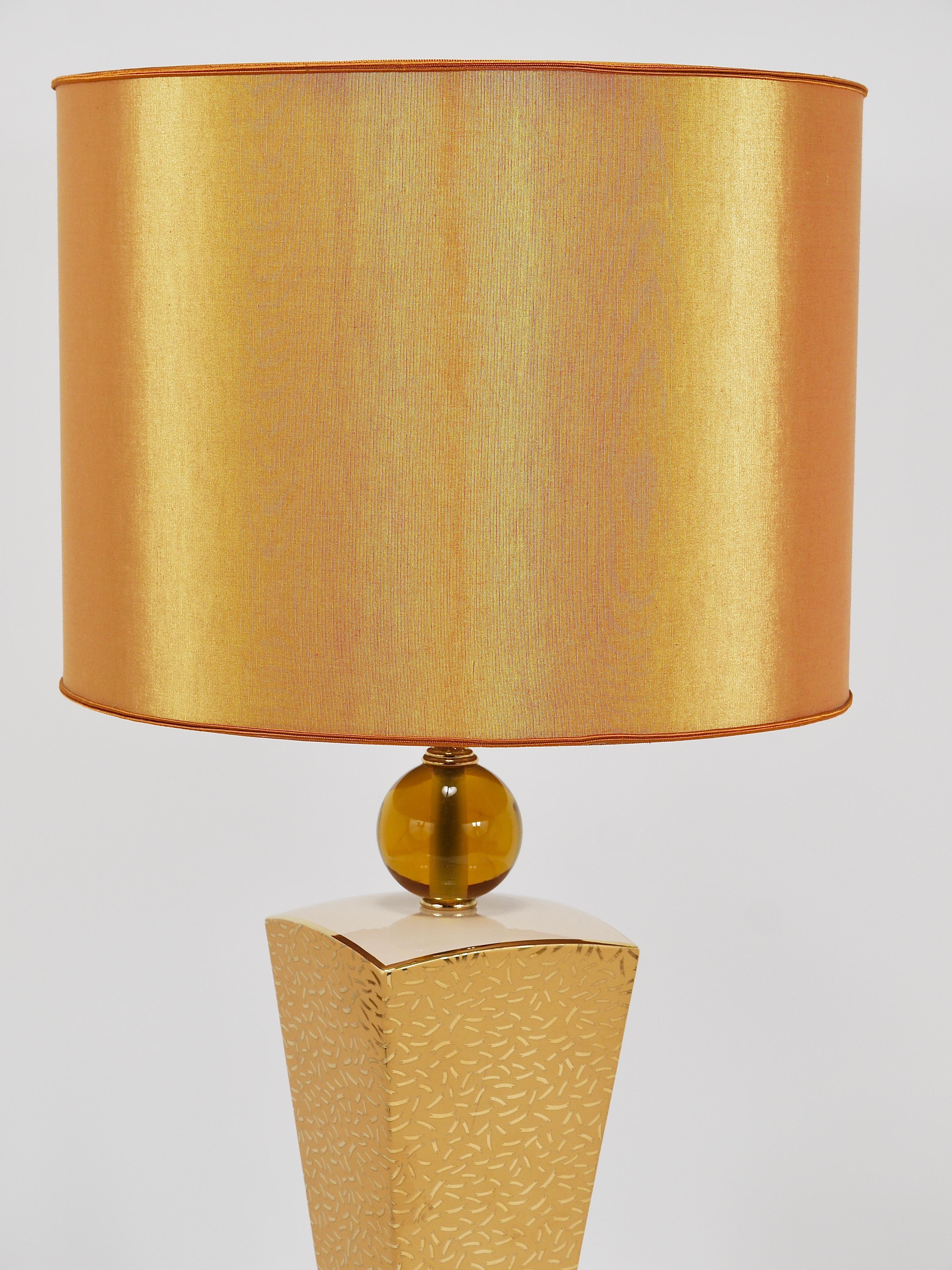 Late 20th Century Post-Modern Memphis & Art Deco Style Porcelain Table or Side Lamp, Italy, 1980s For Sale