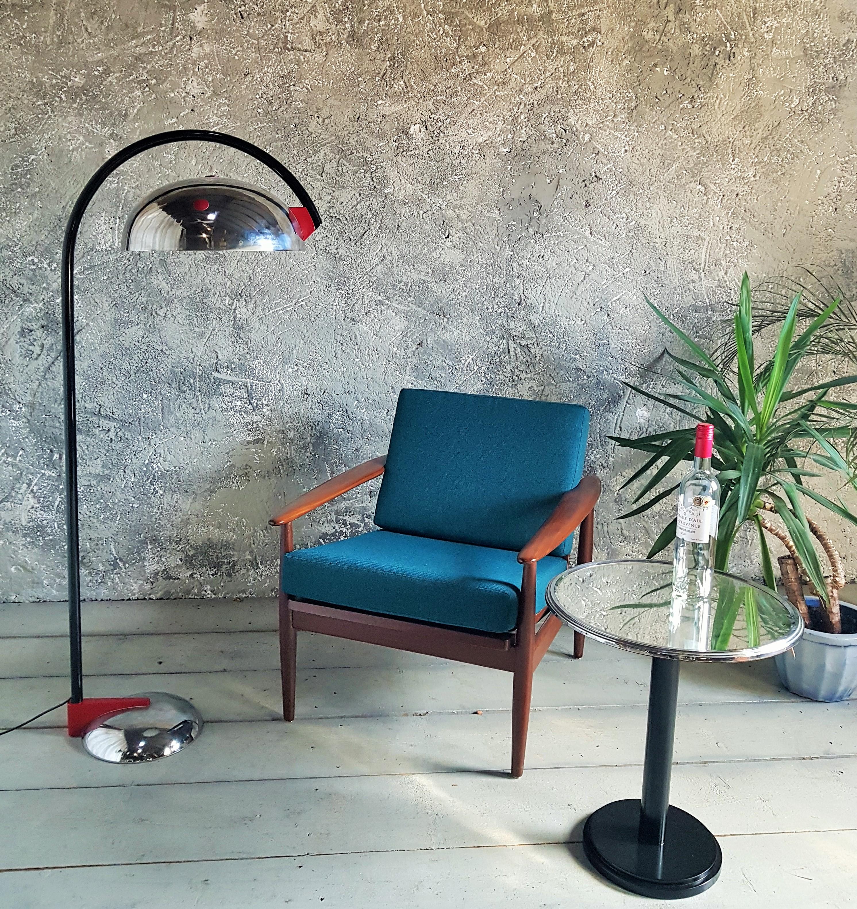 Post-Modern Memphis Style Chrome Reggiani Floor Lamp, Italy 1980

e27 bulb.

top vintage condition.