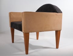 Sedia Club Lounge in stile Memphis post moderno di Bernhardt