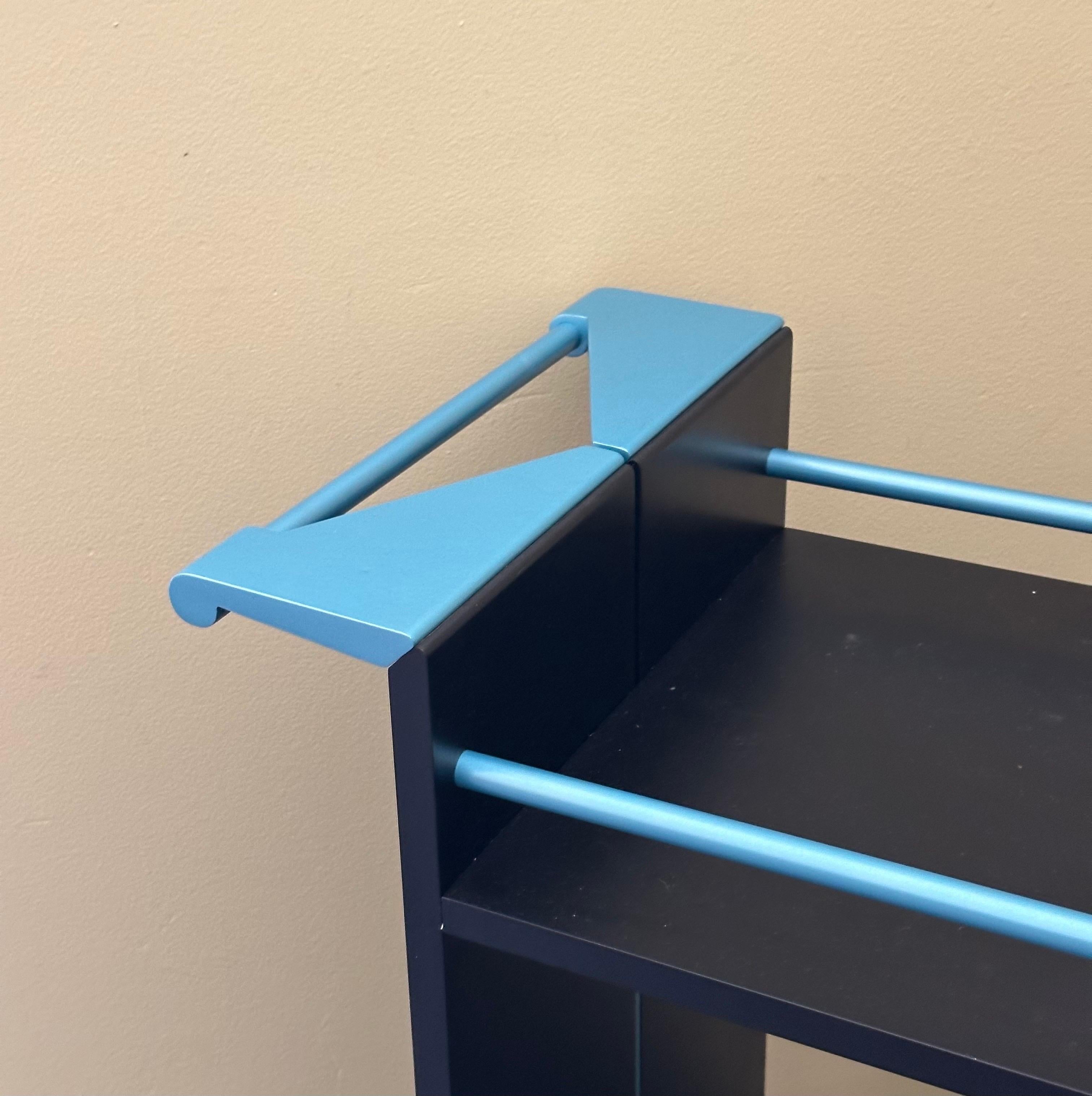 Carrello da bar post-moderno con struttura in alluminio in stile Memphis in vendita 4