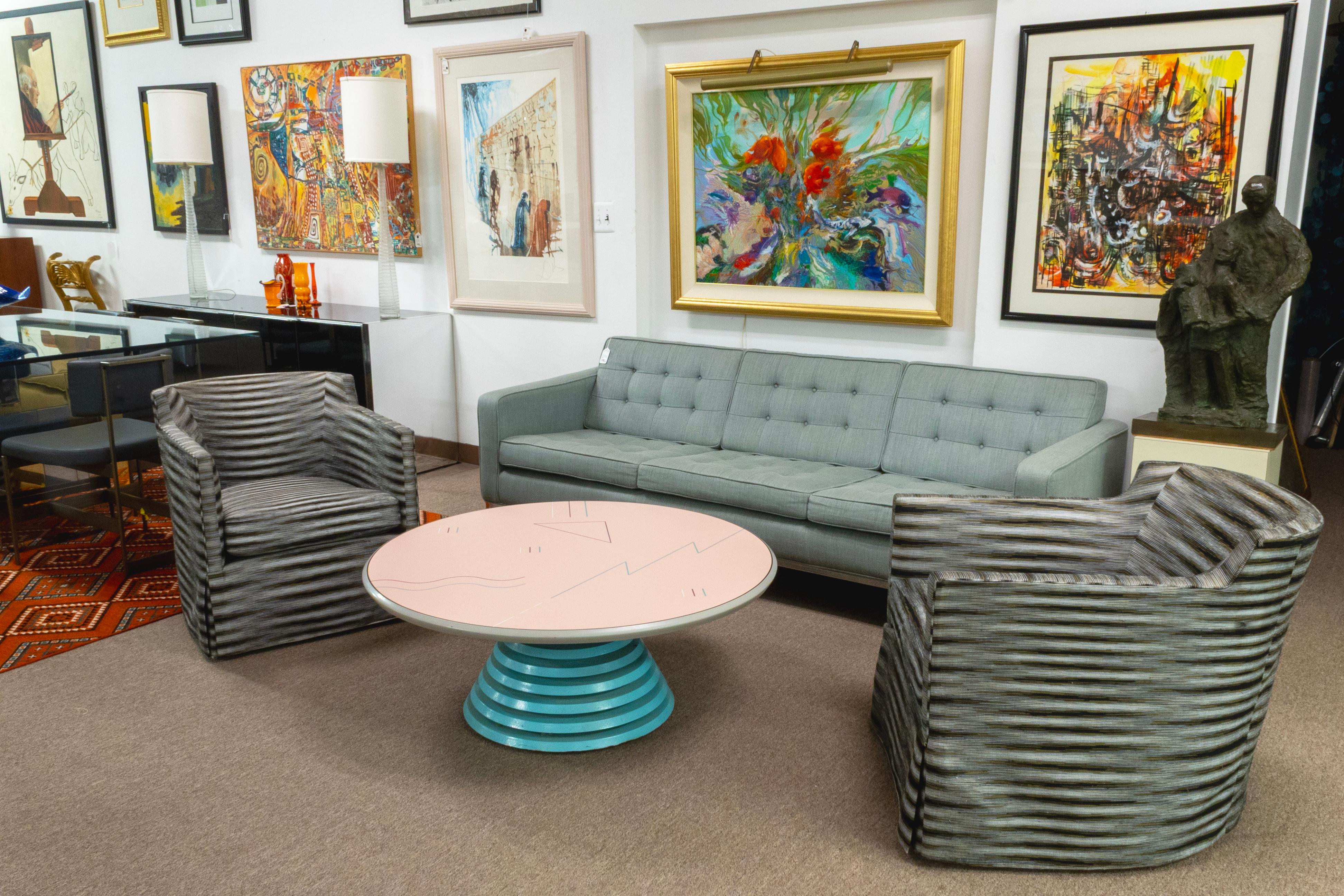 Table basse circulaire rose et sarcelle avec plateau graphique, style post-moderne Memphis en vente 1
