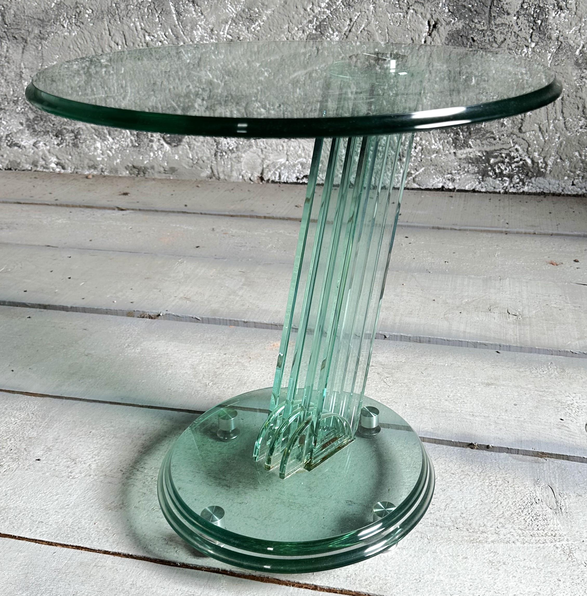 Table d'appoint postmoderne Memphis Fontana Arte, verre massif, Italie années 1980 en vente 9