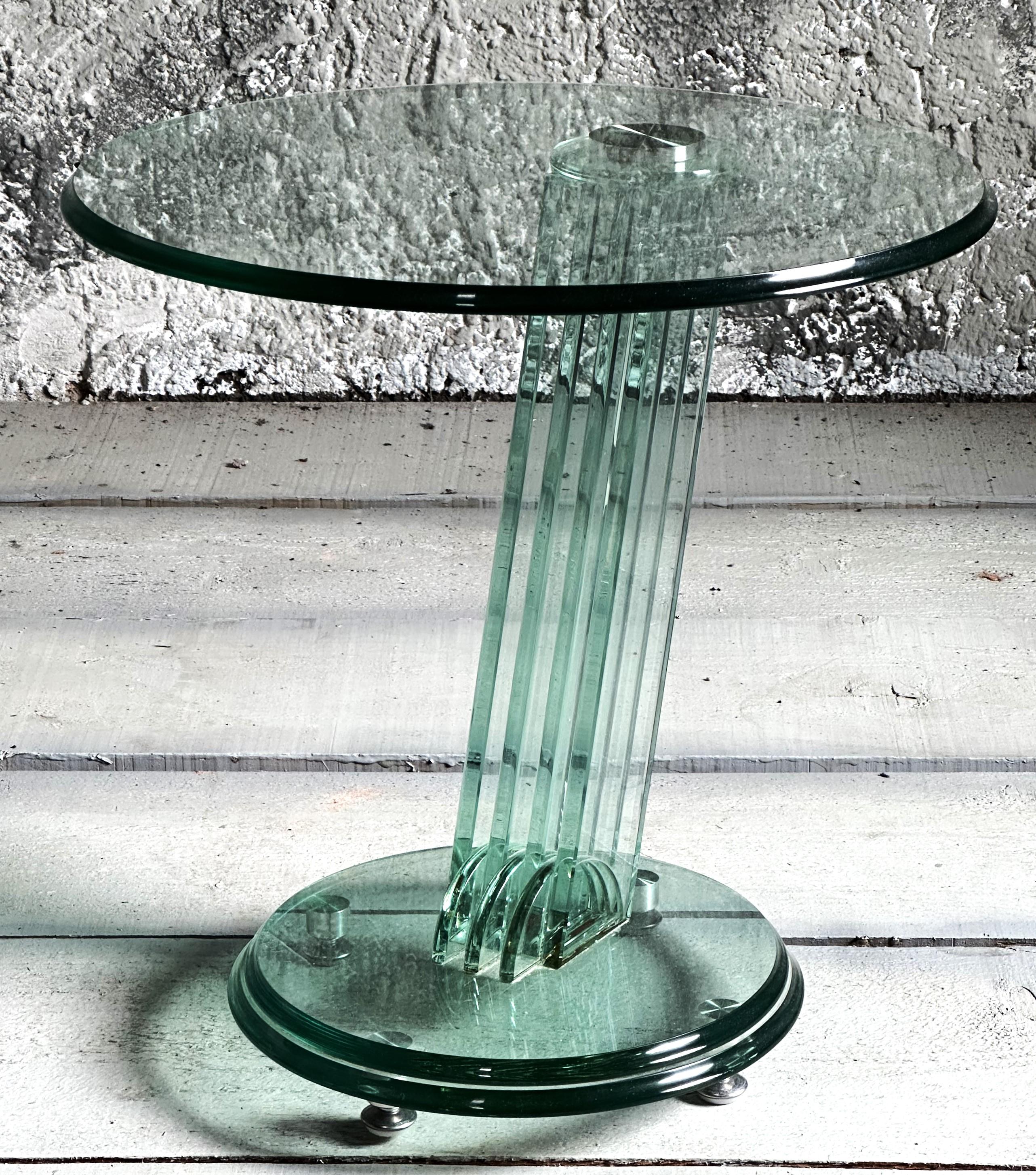 Table d'appoint postmoderne Memphis Fontana Arte, verre massif, Italie années 1980 en vente 11