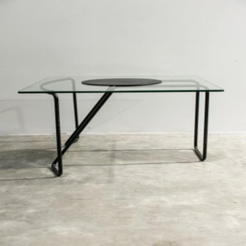 Post-Modern Metal and Glass Coffee Table, Italy, 1980s For Sale 3