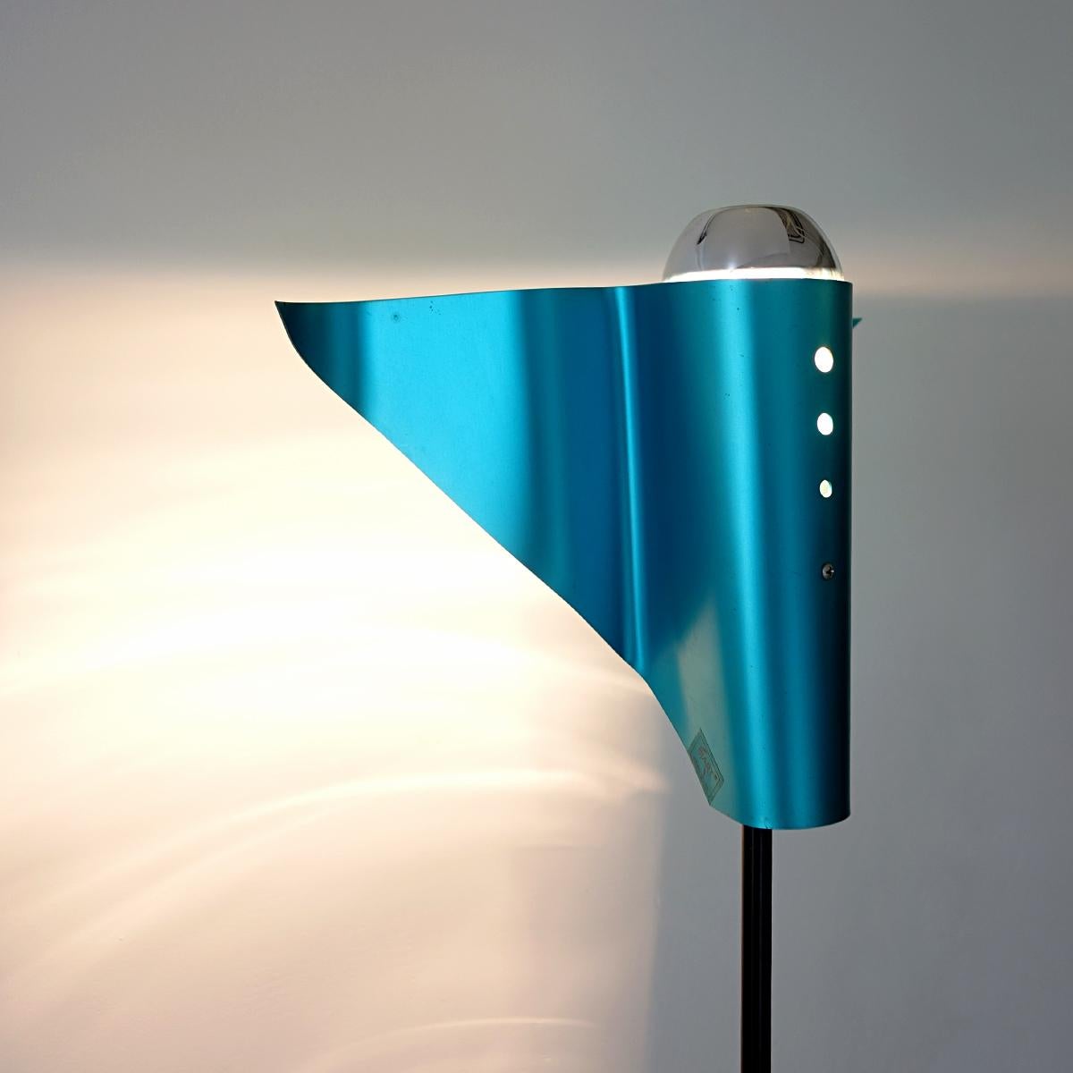 Post-Modern Metal Floor Lamp with Blue Bird-Shaped Shade by Bjart Rhenen For Sale 2