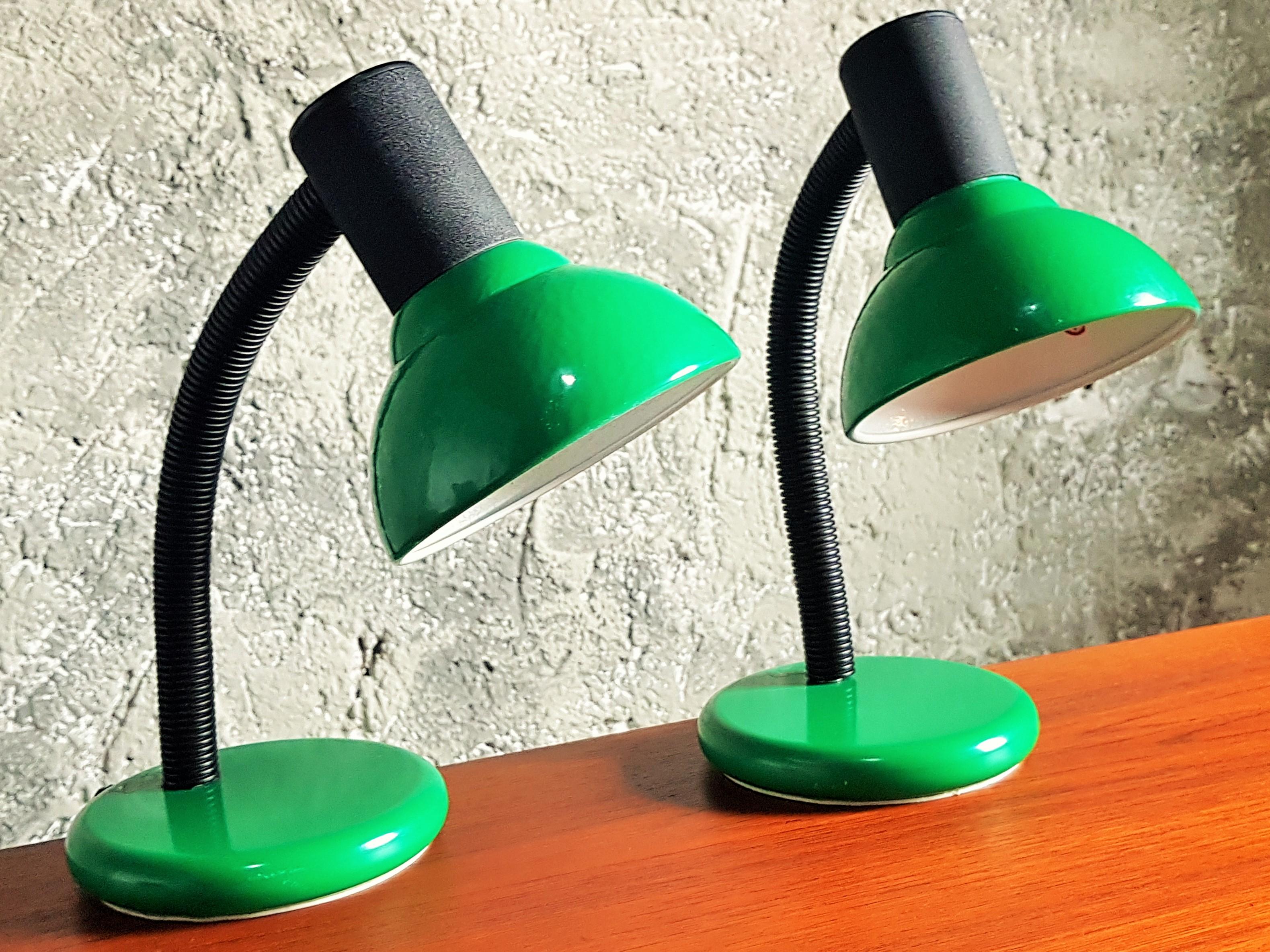 Post-Modern Midcentury Pair of Table Desk Lamps, Targetti, Italy, 1982 For Sale 4