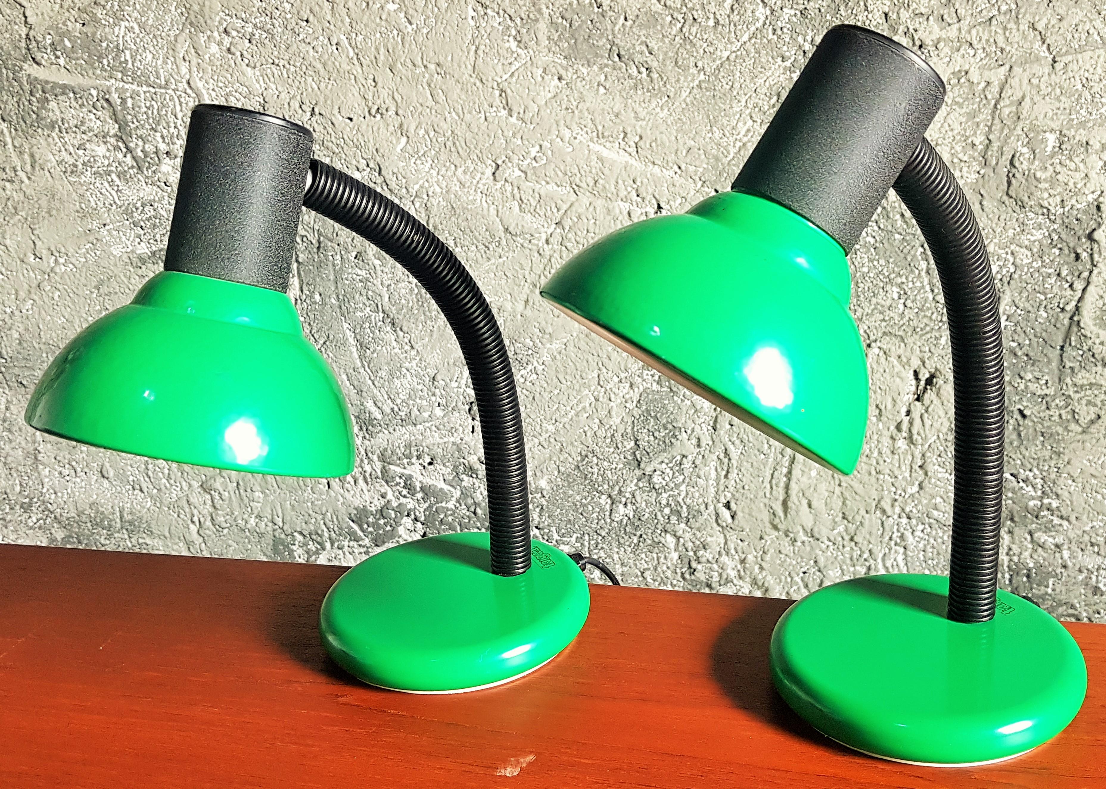 Post-Modern Midcentury Pair of Table Desk Lamps, Targetti, Italy, 1982 For Sale 6