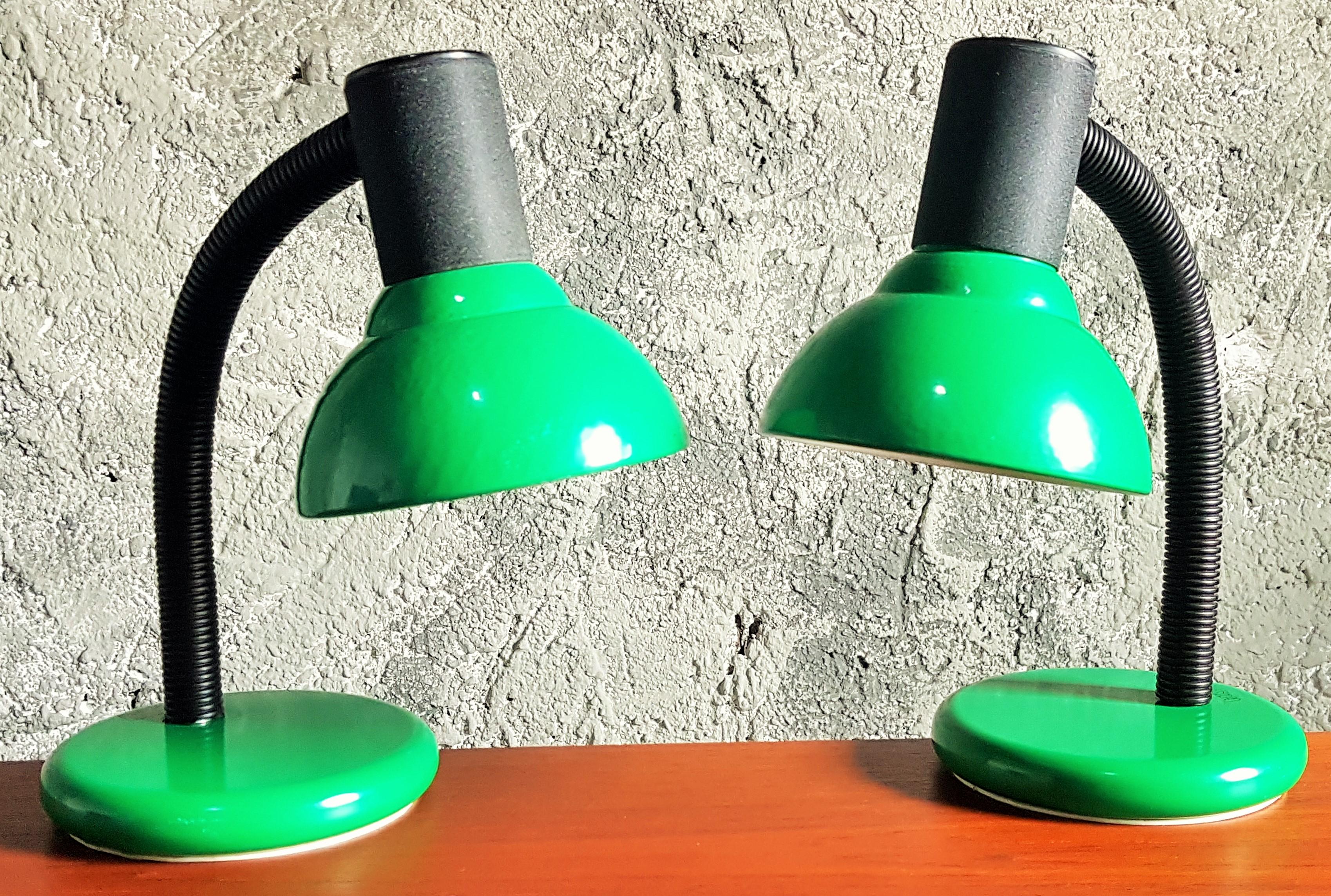 Post-Modern Midcentury Pair of Table Desk Lamps, Targetti, Italy, 1982 For Sale 8