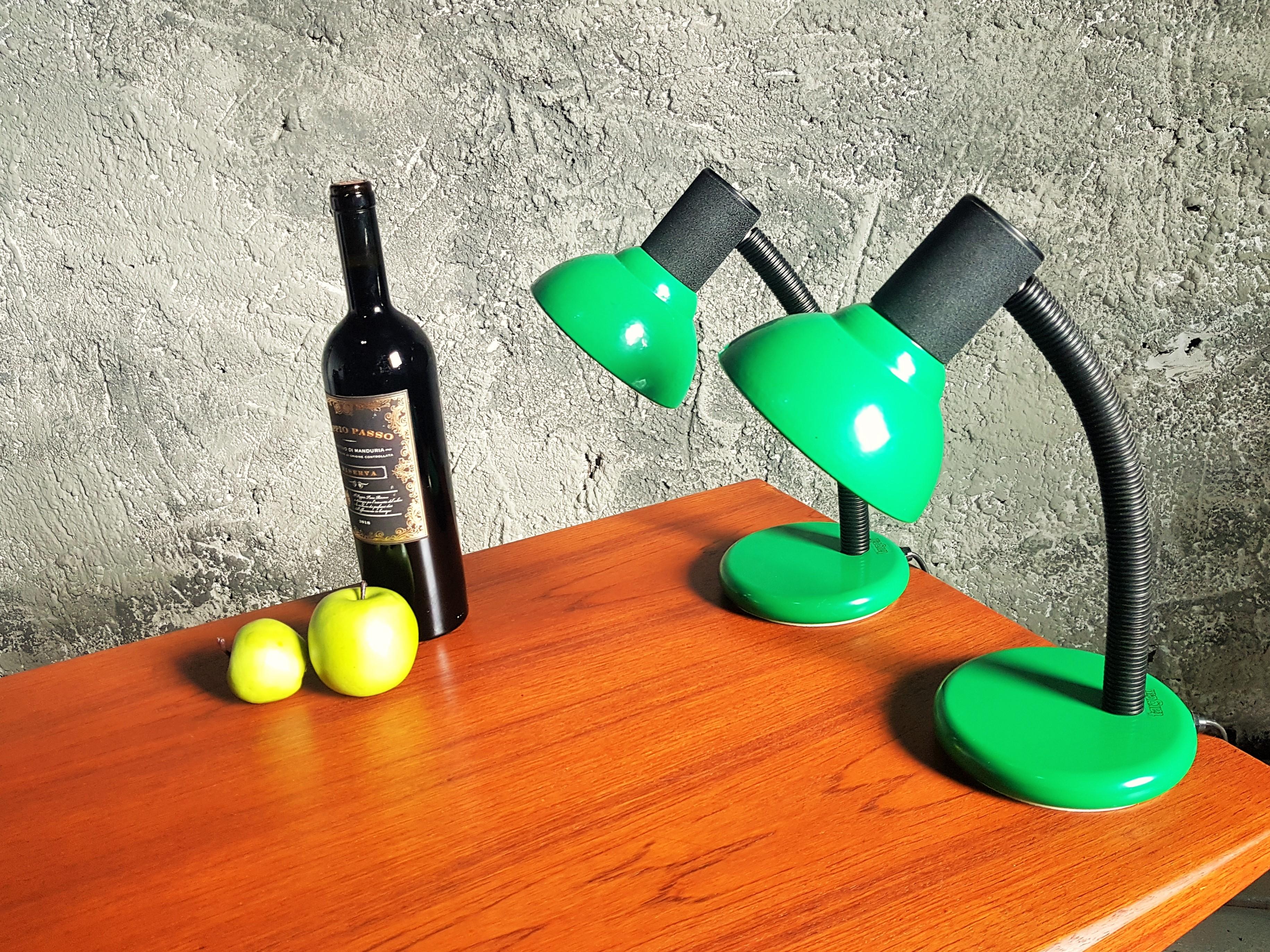 Post-Modern Midcentury Pair of Table Desk Lamps, Targetti, Italy, 1982 For Sale 10
