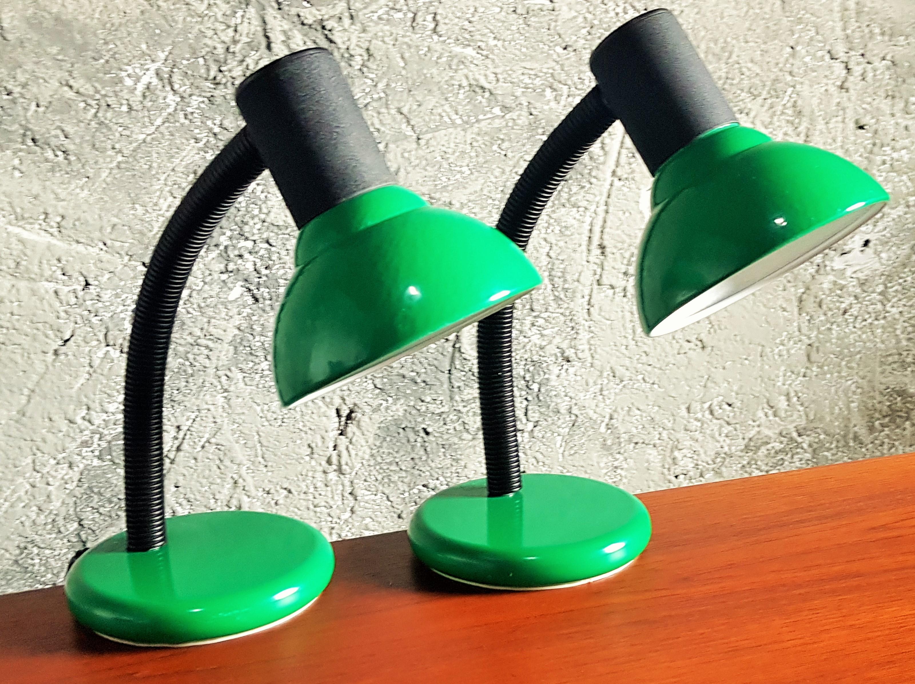 Late 20th Century Post-Modern Midcentury Pair of Table Desk Lamps, Targetti, Italy, 1982 For Sale