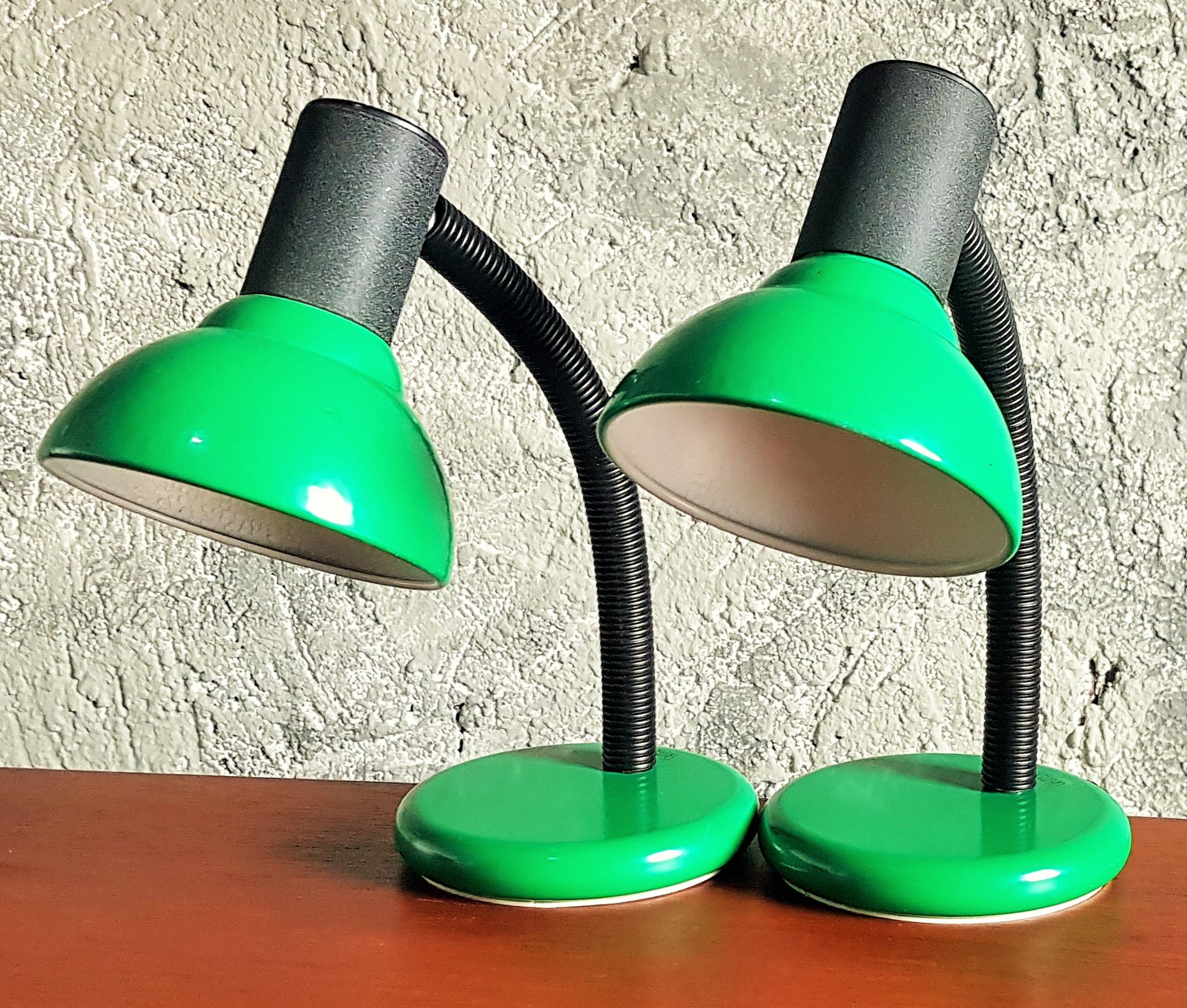 Metal Post-Modern Midcentury Pair of Table Desk Lamps, Targetti, Italy, 1982 For Sale