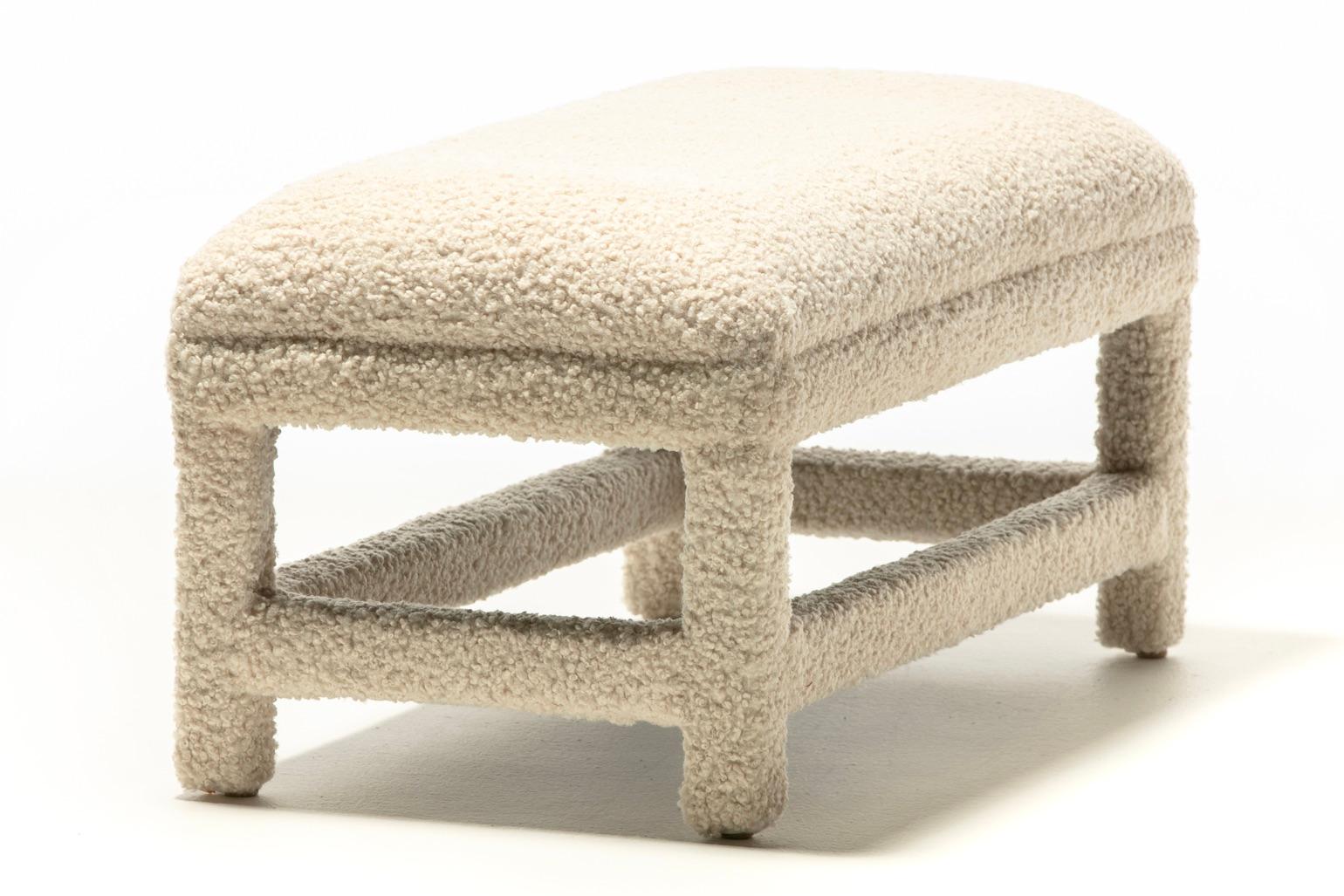 American Post Modern Milo Baughman Parsons Style Bench in Ivory White Bouclé, circa 1980s For Sale