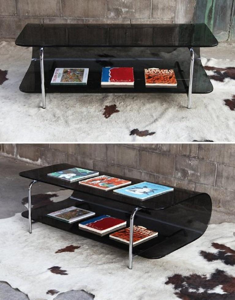 Table basse post-moderne en verre fumé et chrome plié de style Milo Baughman Bon état - En vente à Madison, WI