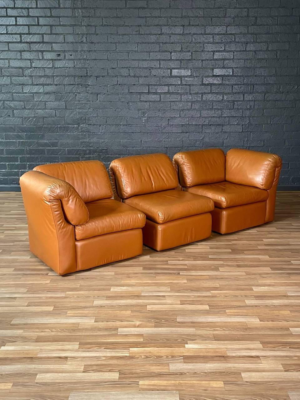 Post-Modern Post Modern Modular Caramel Leather Sofa For Sale