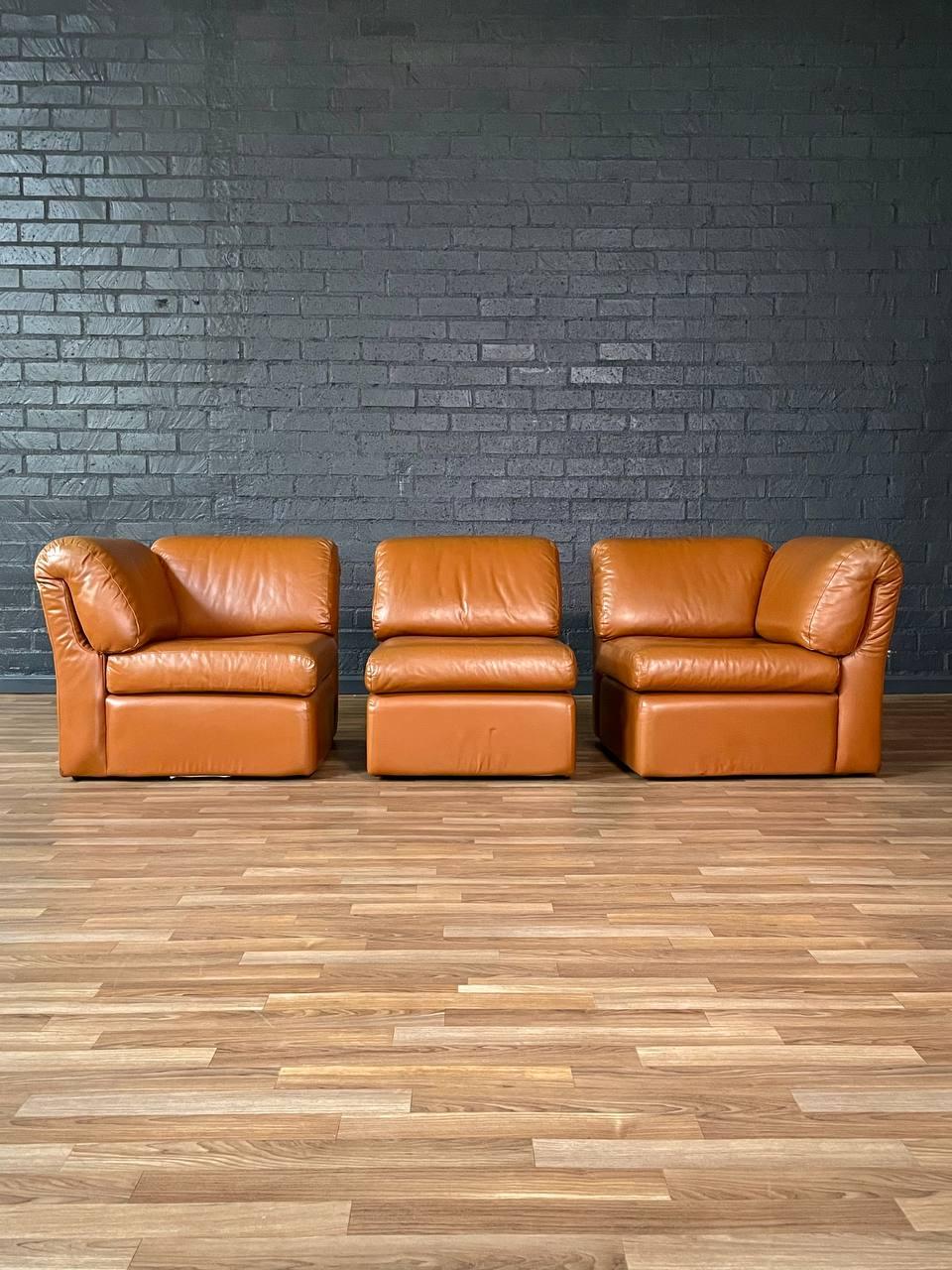 Post Modern Modular Caramel Leather Sofa In Good Condition For Sale In Los Angeles, CA