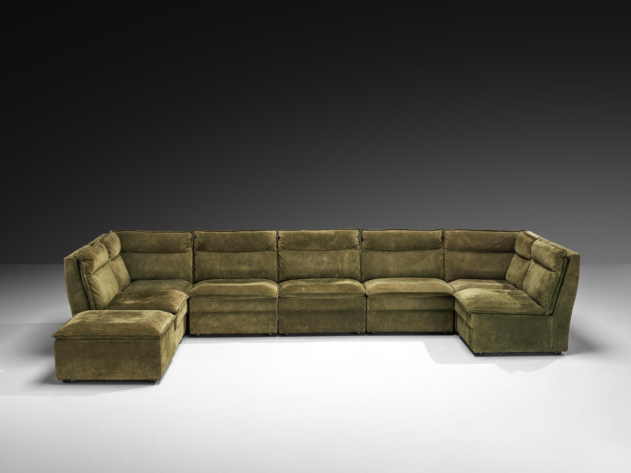 Post-Modern Modular Sofa in Natural Green Suede In Good Condition For Sale In Waalwijk, NL