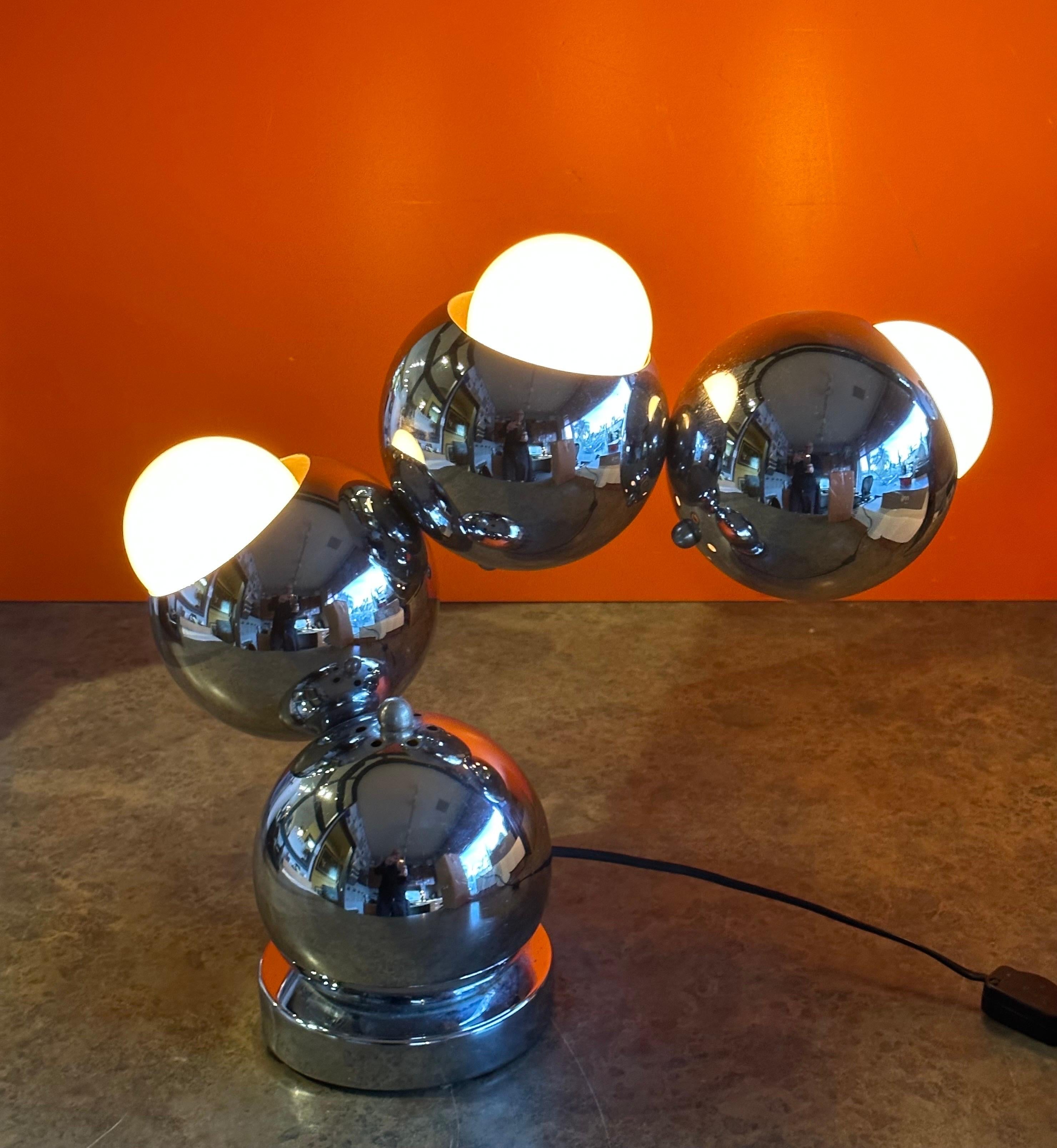 Postmoderne Molecule-Tischlampe aus Chrom von Robert Sonneman im Angebot 10