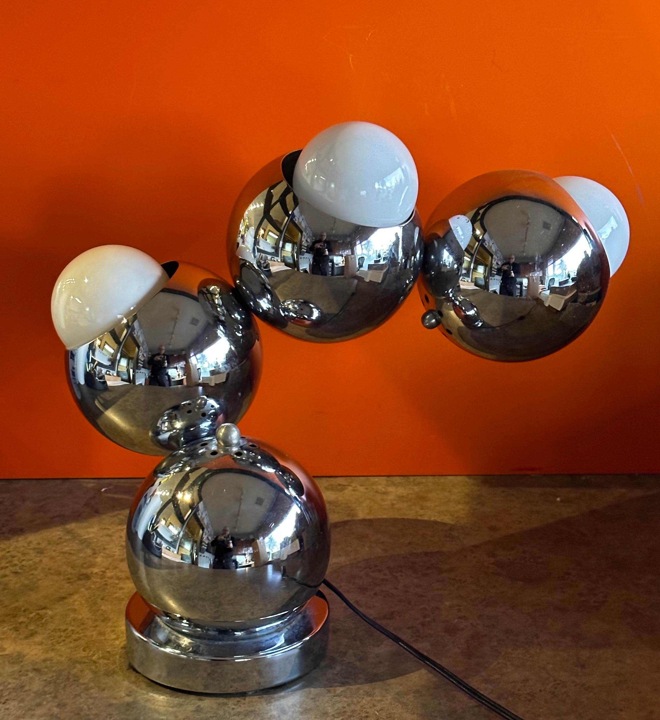 Postmoderne Molecule-Tischlampe aus Chrom von Robert Sonneman (20. Jahrhundert) im Angebot