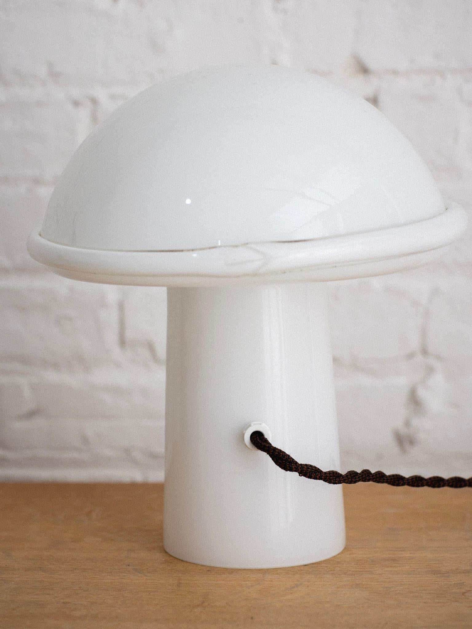Italiano Lampada postmoderna a fungo in vetro di Murano in vendita