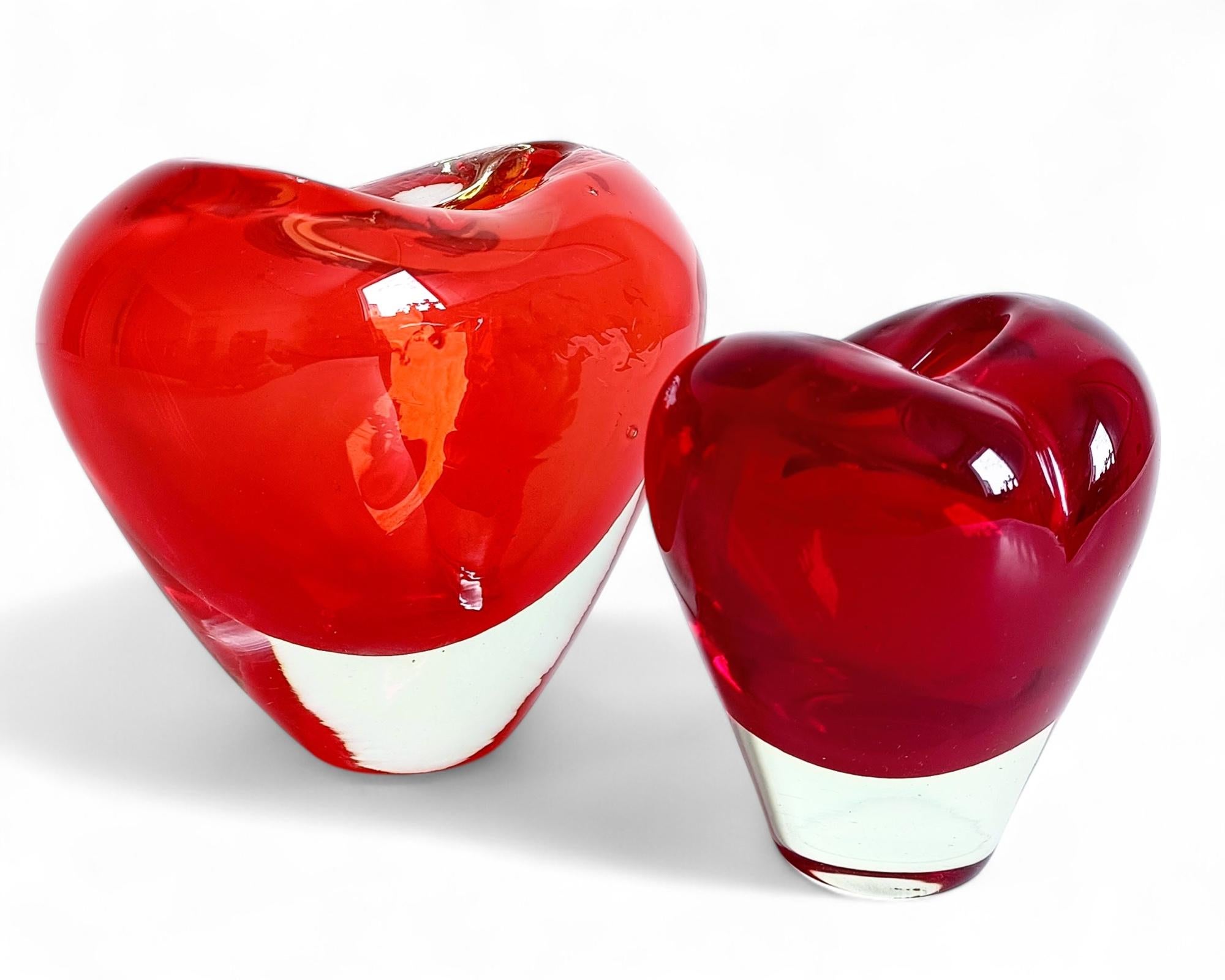 Vasi post-moderni in vetro di Murano Glass Sommerso Cuore e Cuoricino, Italia, anni '90 In condizioni ottime in vendita a Valencia, VC