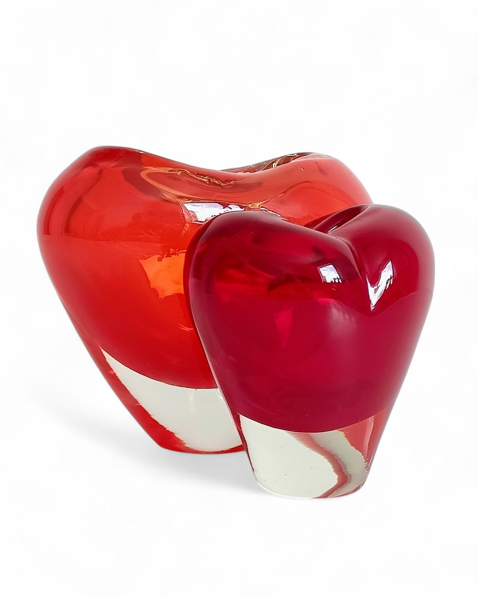 Vasi post-moderni in vetro di Murano Glass Sommerso Cuore e Cuoricino, Italia, anni '90 in vendita 1