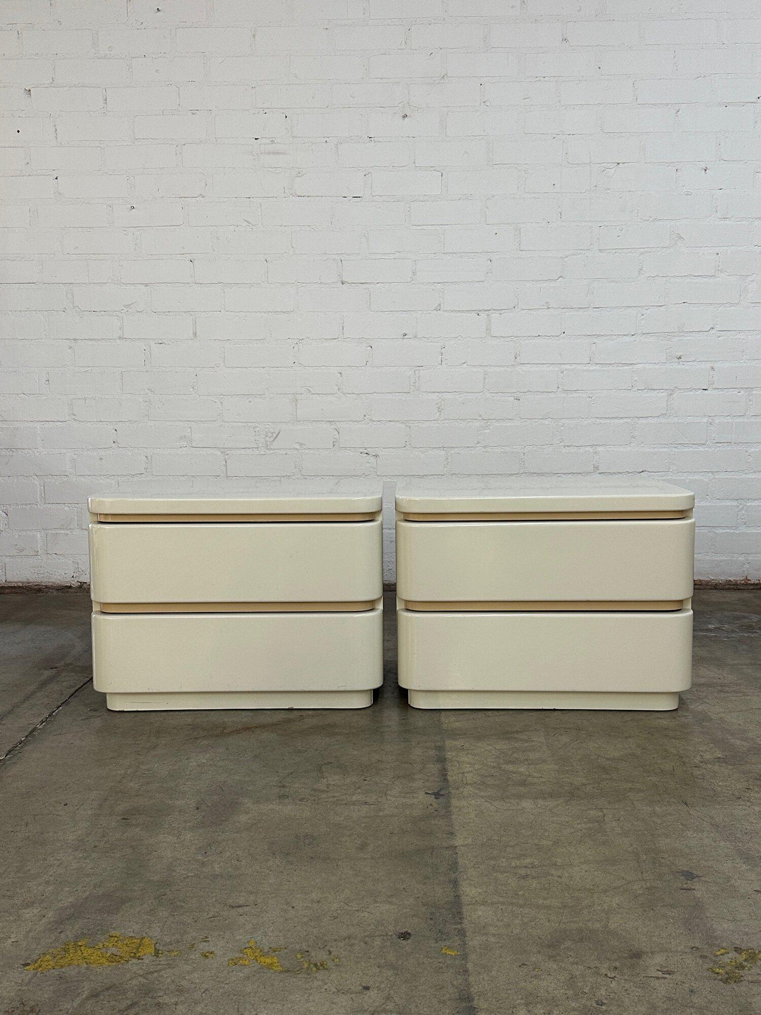 Post Modern Nightstands - Pair In Good Condition In Los Angeles, CA