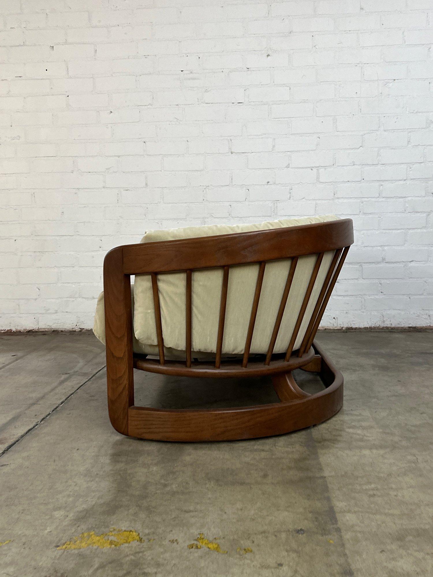 Mid-Century Modern Canapé postmoderne en chêne de Howard Furniture en vente