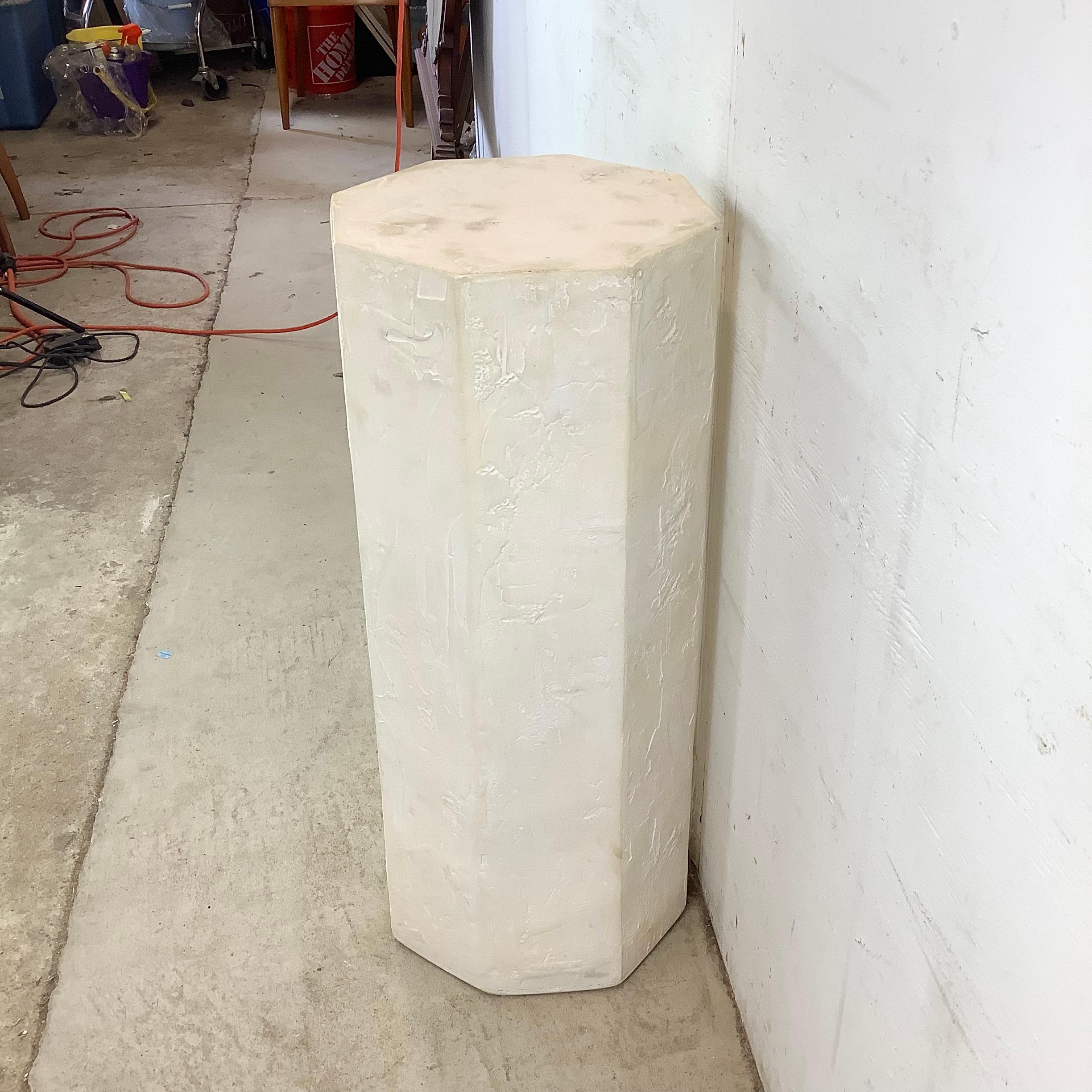 Pedestal expositor octogonal postmoderno en venta 2