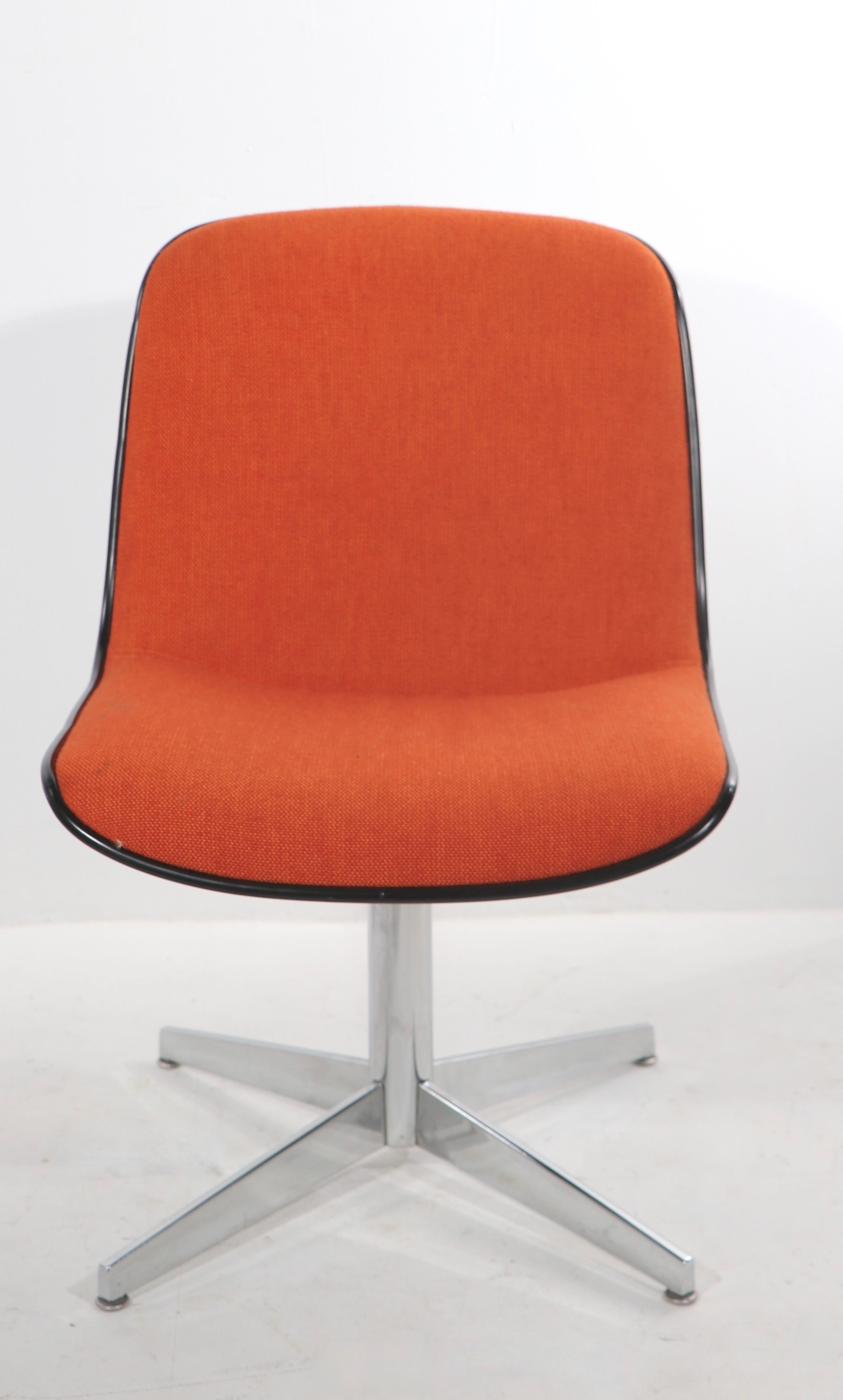 Post Modern Office Desk Chairs by Steelcase In Good Condition In New York, NY
