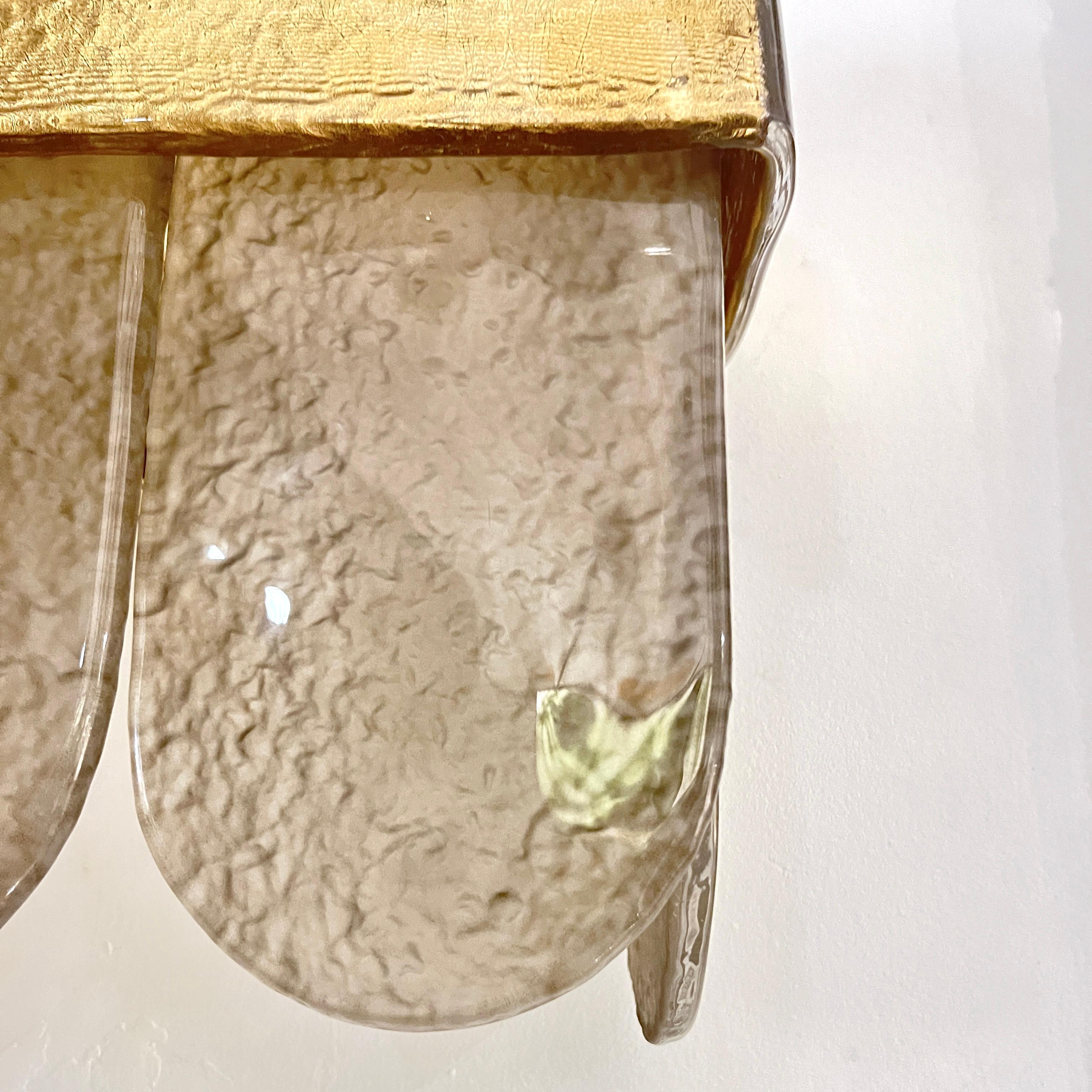 Post Modern Organic Italian Pair Geometric Beige Murano Glass Gold Leaf Sconces For Sale 7