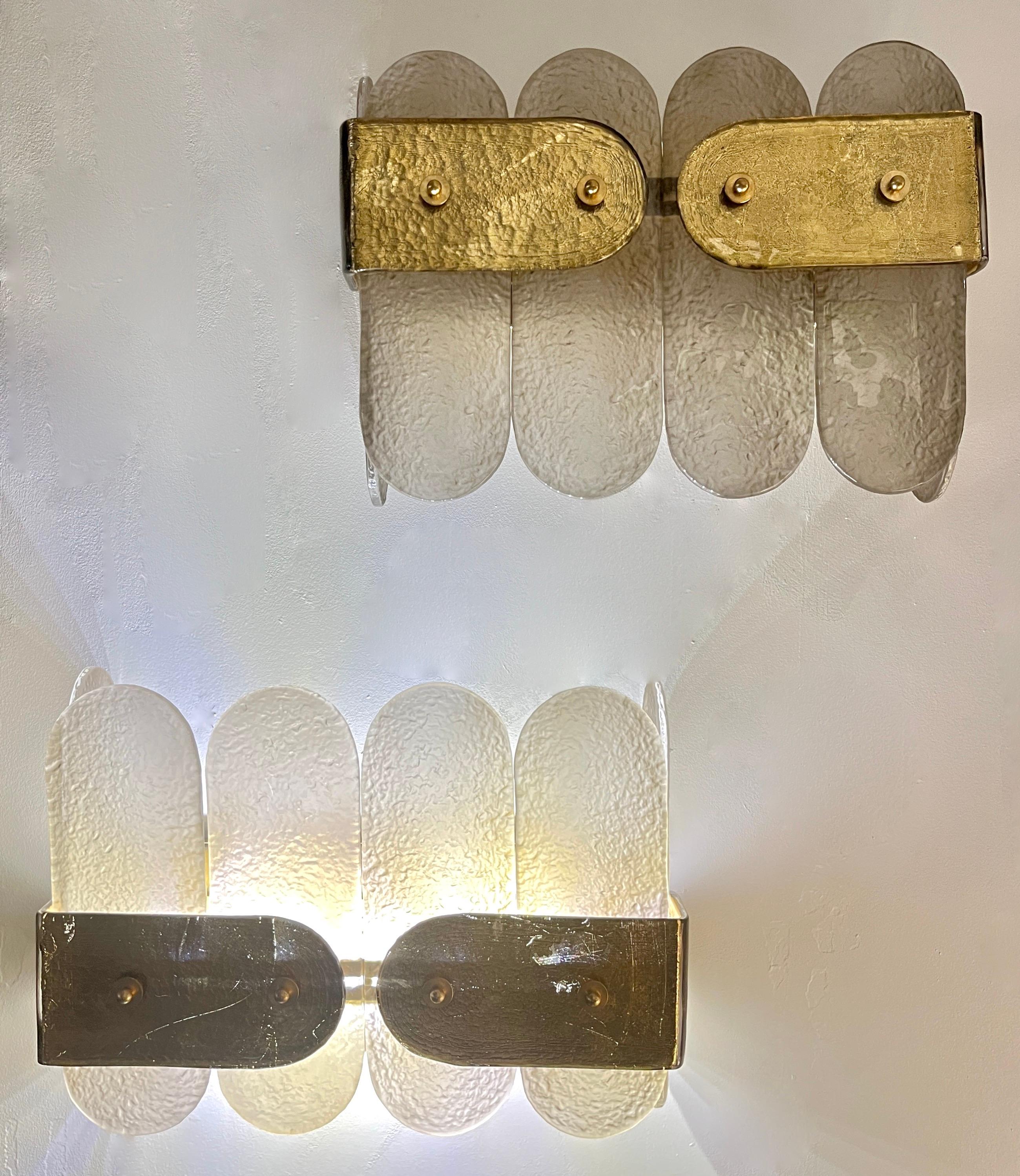 Postmoderno Post-Moderna Organica Italiana Coppia Geometrica Beige in vetro di Murano Foglia d'Oro in vendita