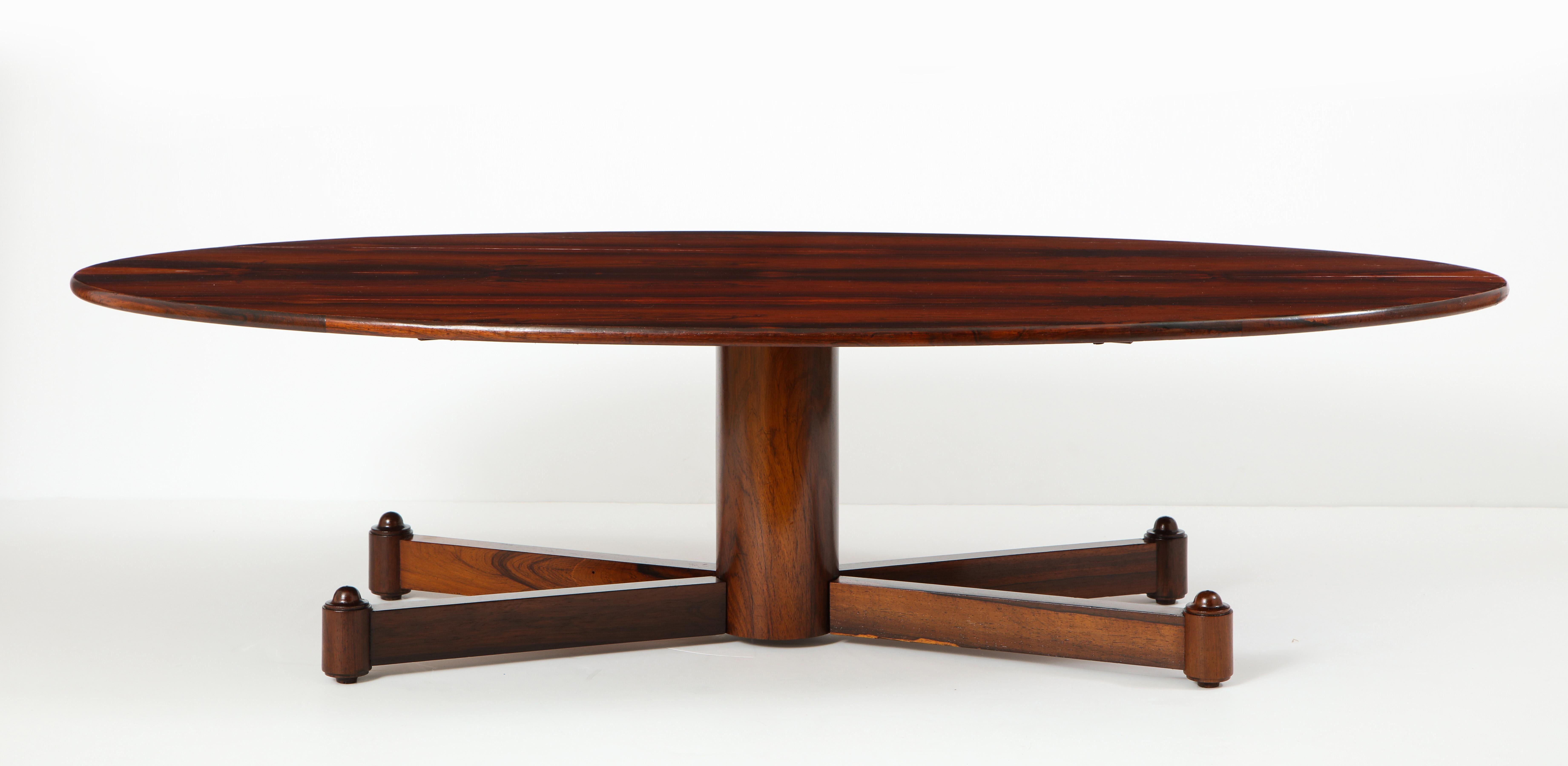 Brazilian Mid-Century Modern Wood Oval Coffee Table, Brazil 1950s 8