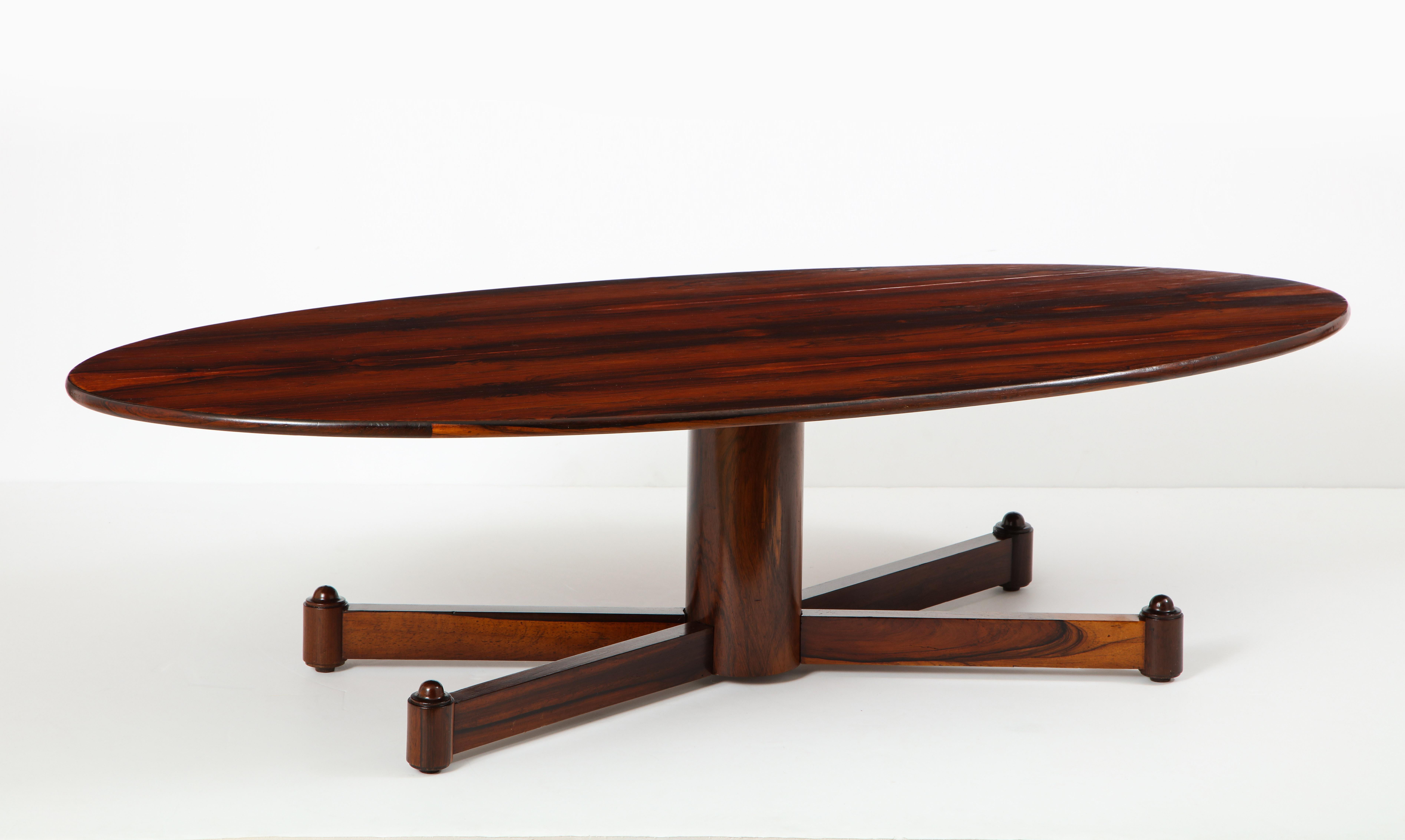 Brazilian Mid-Century Modern Wood Oval Coffee Table, Brazil 1950s In Good Condition In Deerfield Beach, FL